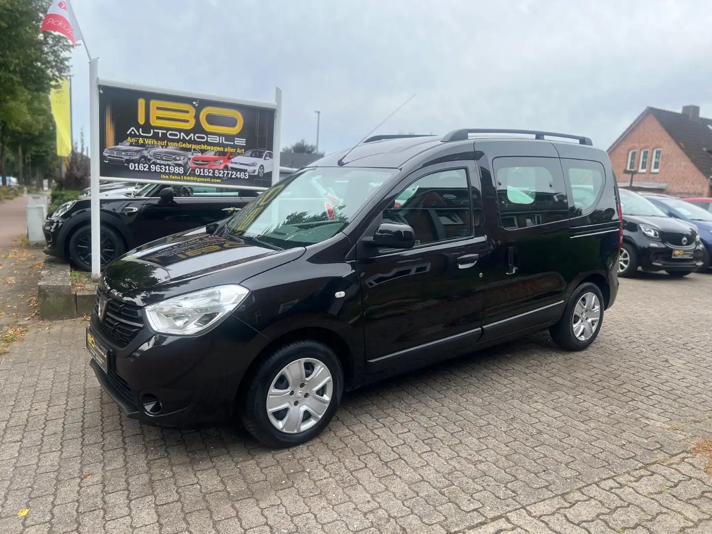 Dacia Dokker Comfort LPG +Sitzhz+GJR+PDC+HU/AU NEU Schwarz - 1