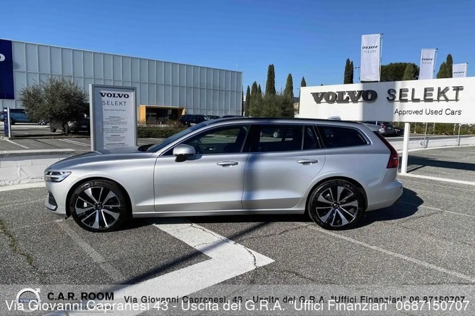 Volvo V60 B4 (d) Geartronic Momentum Business Pro Silber - 2