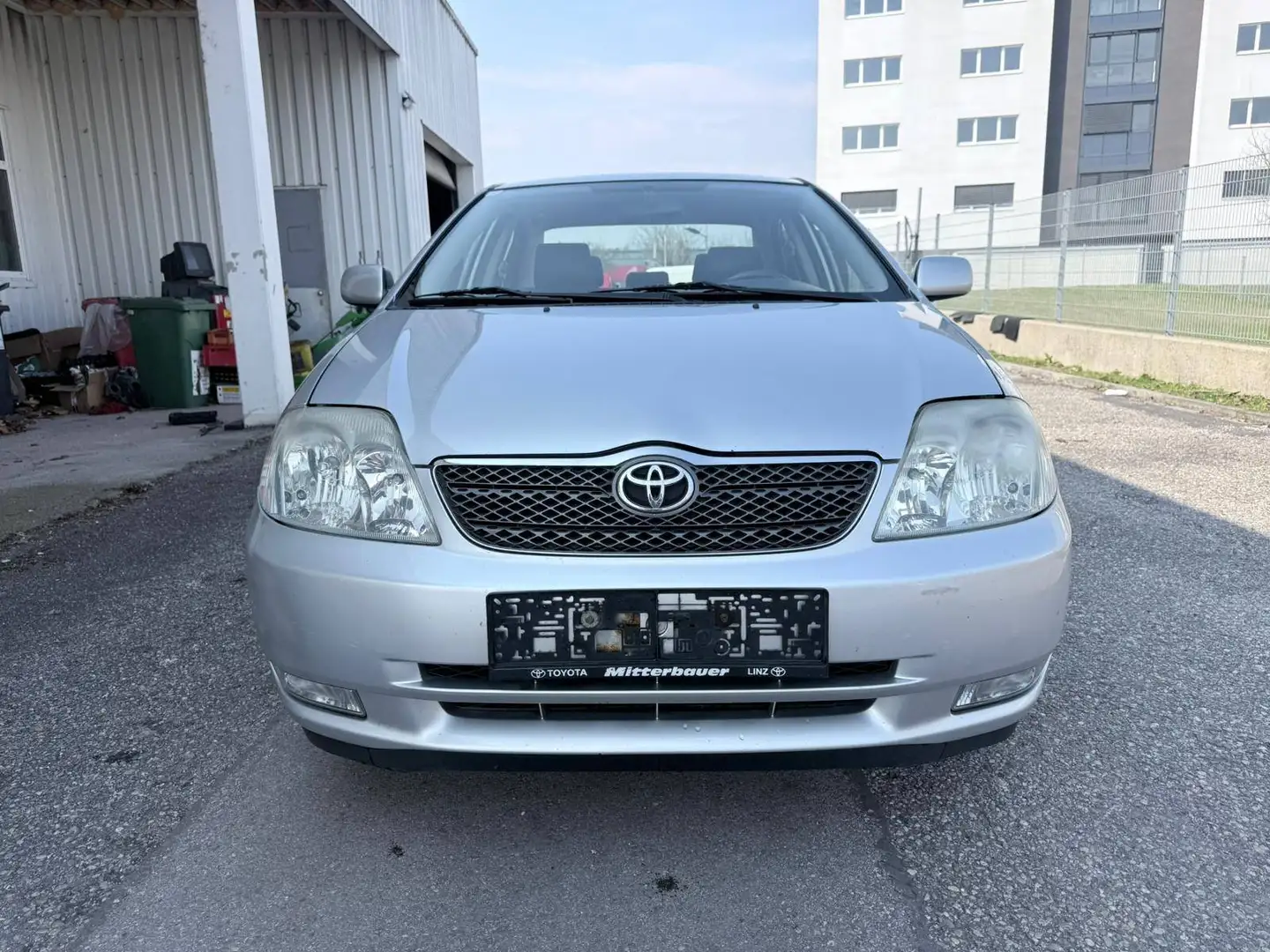 Toyota Corolla Corolla 1,4 VVT-i Linea Sol Grau - 2