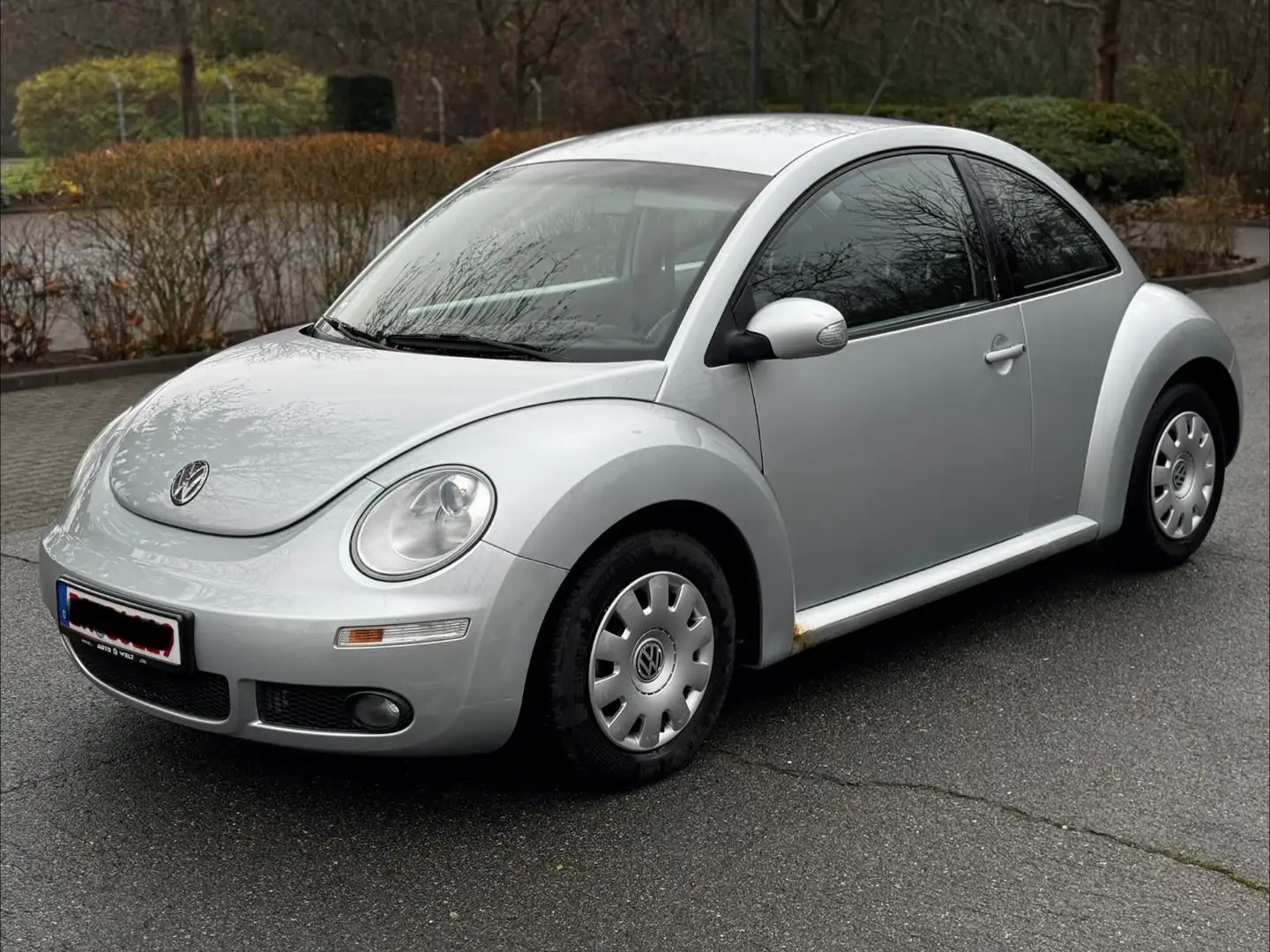 Volkswagen New Beetle Lim. 1.8 Turbo Silber - 2