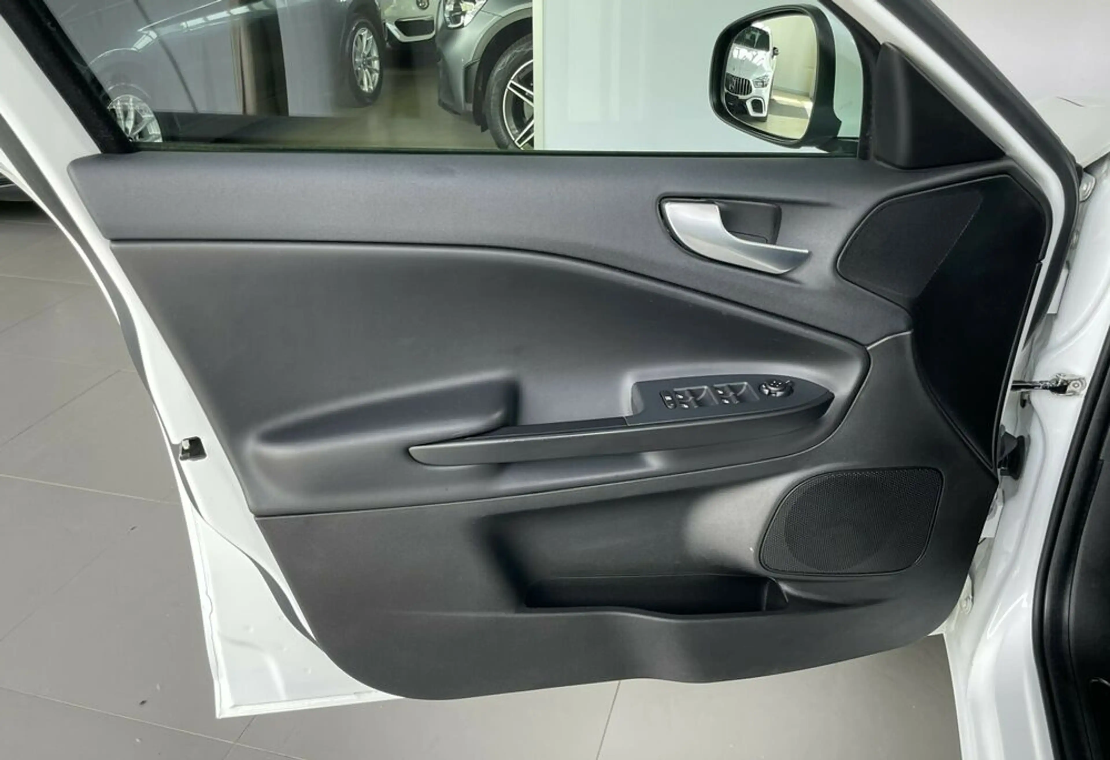 Alfa Romeo Giulietta Super *Bi-Xenon*PDC*Kamera*SitzH*DAB* — photo 14