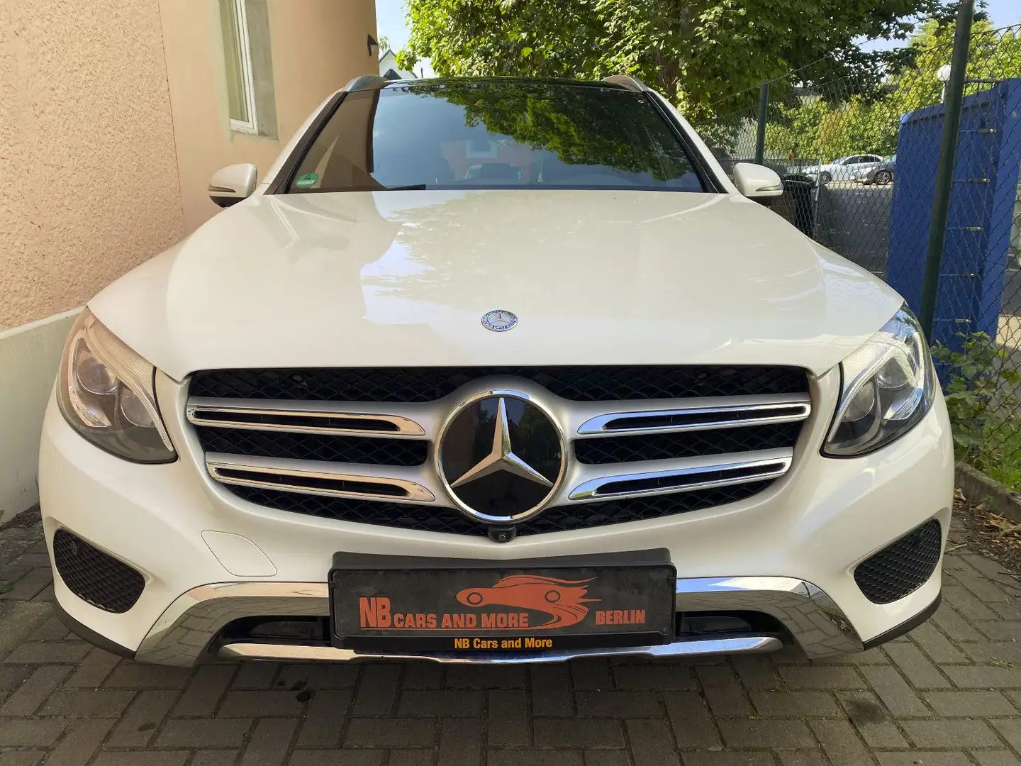 Mercedes-Benz GLC 250 d 4Matic, AMG , Leder, LED!!! Weiß - 2