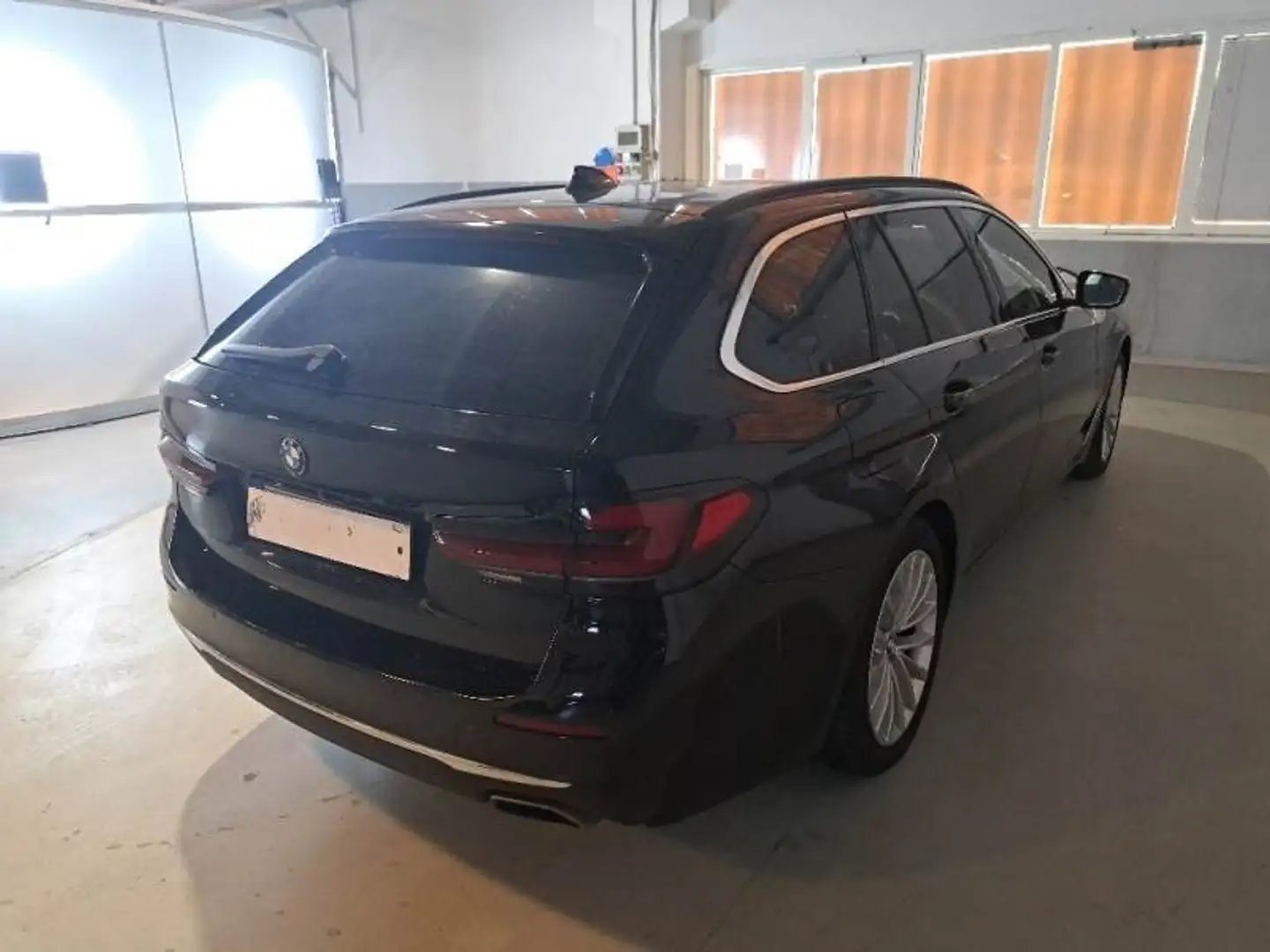 BMW 540 Touring LCI 540d mhev 48V xdrive Luxury - GE499SK Nero - 2