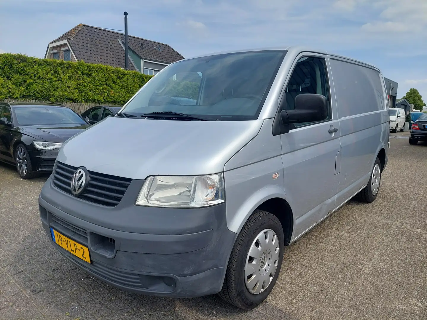 Volkswagen T5 Transporter 1.9 TDI 300 T800 - 1