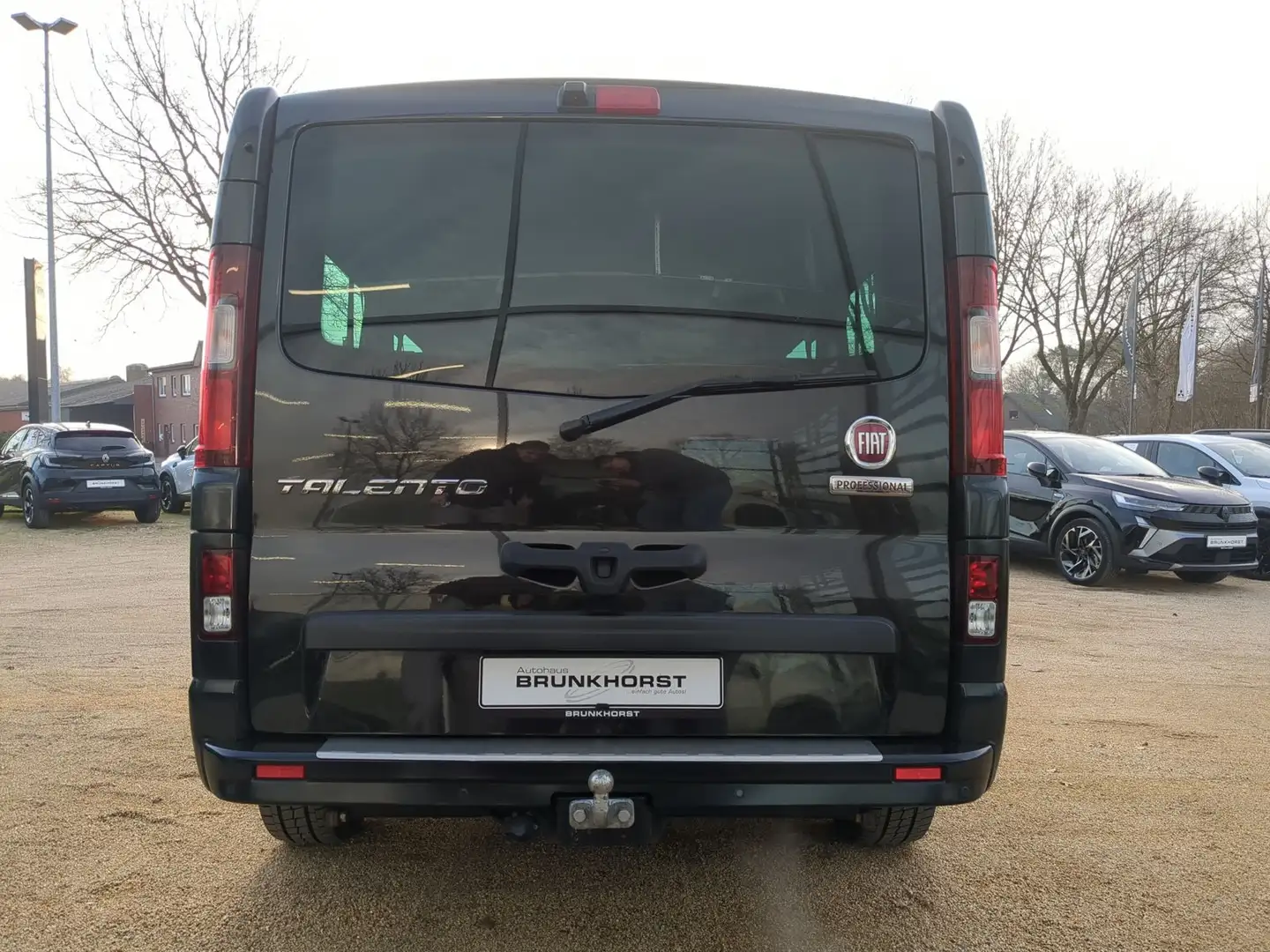 Fiat Talento 2.0 Ecojet 145 L2H1 Family SHZ+AHK+GJR+Navi Schwarz - 2