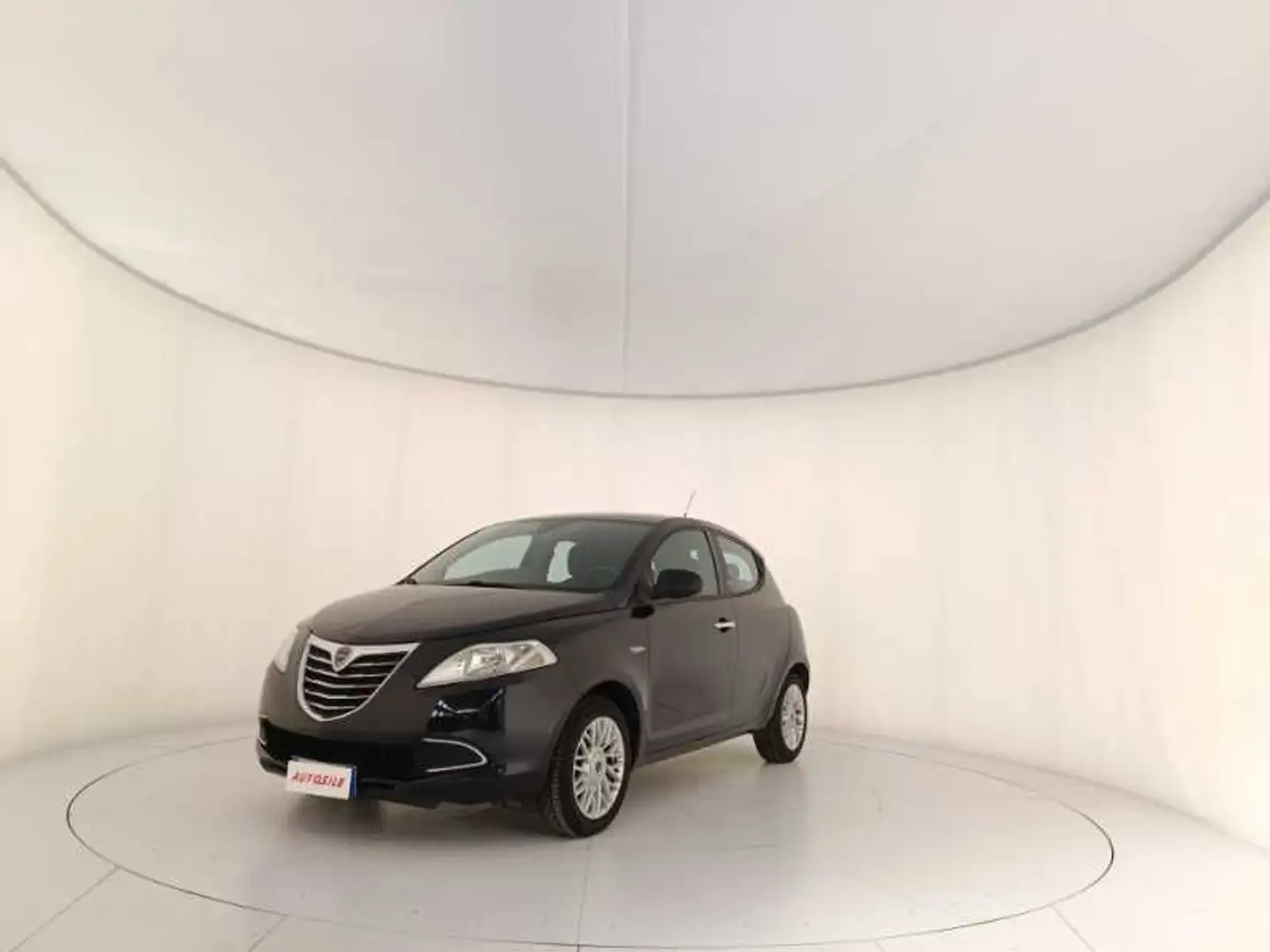 Lancia Ypsilon III 2011 1.2 8v Gold c/CL 69cv E6 Nero - 1