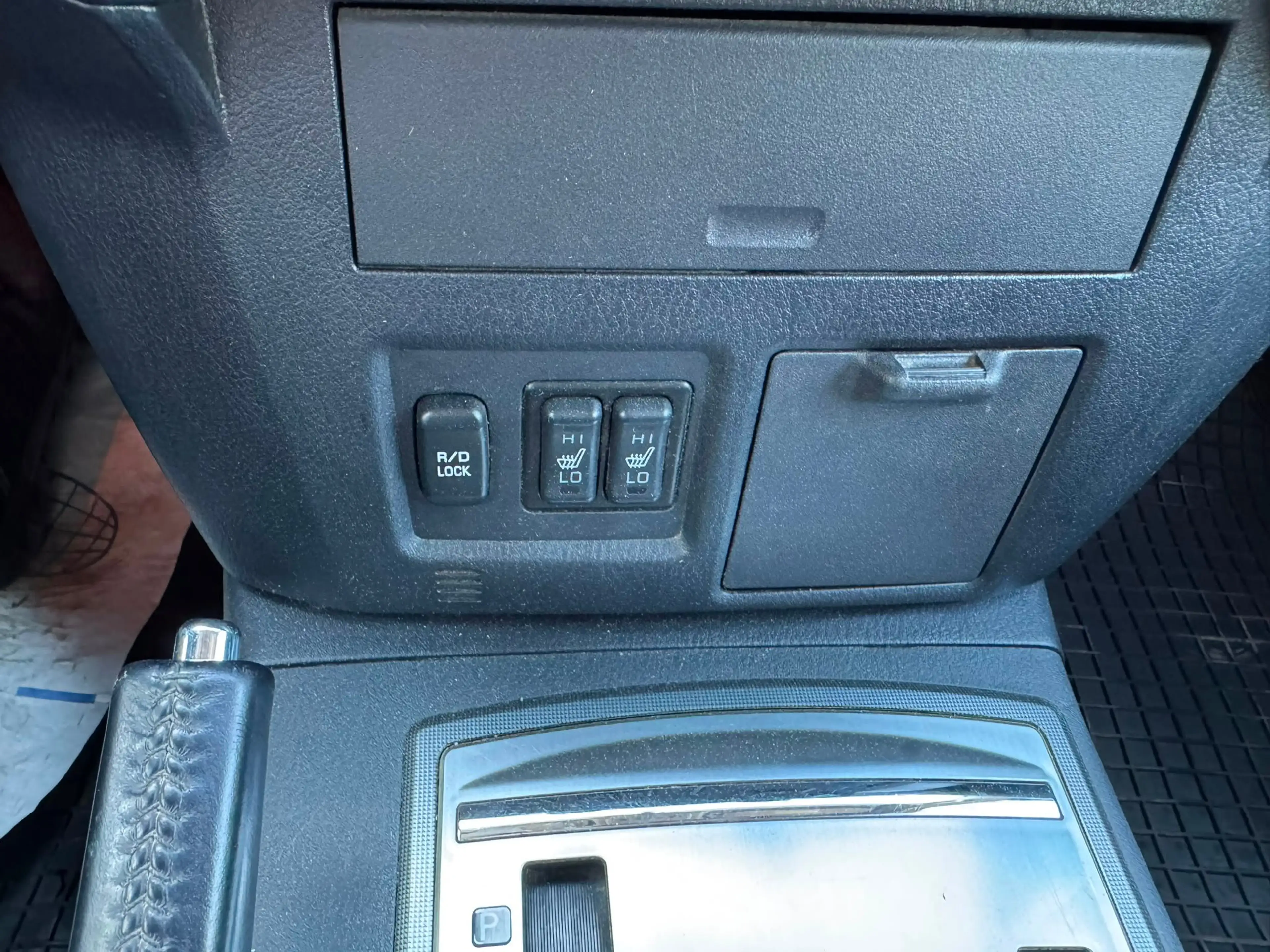 Mitsubishi Pajero 3.2 DI-D Edition 100 (5-trg.) — photo 11