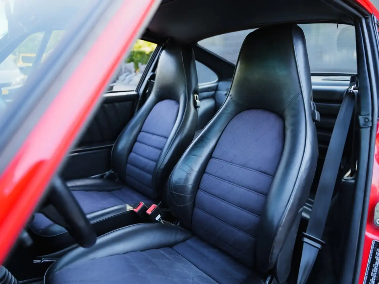 Porsche 911 3.2 Carrera Coupe â Guards Red â Black L, foto 5