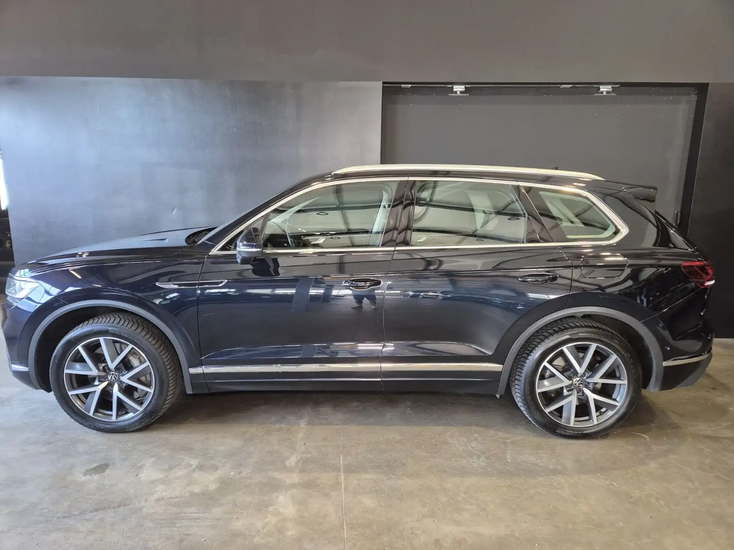 Volkswagen Touareg Atmosphere 4Motion eHybrid 1.HAND Blau - 2