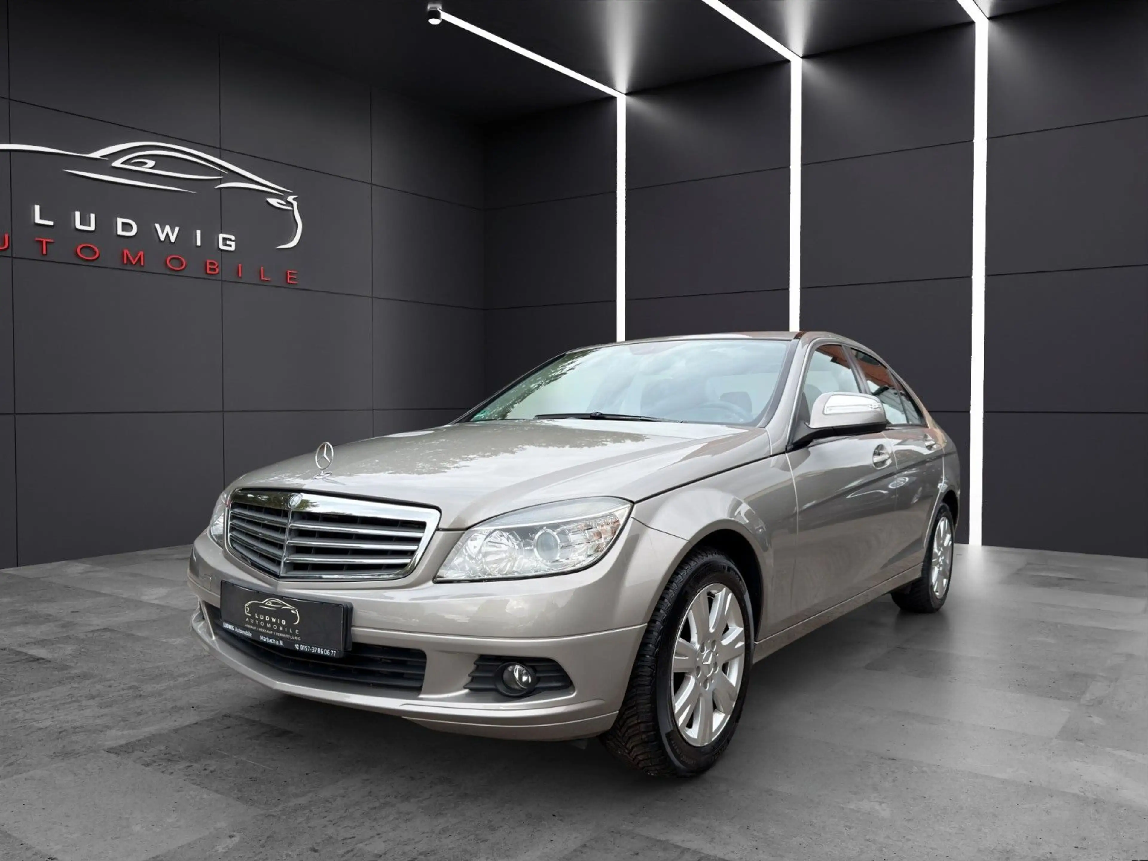 Mercedes-Benz C 180 C Limousine C 180 / AUTOMATIK / GEPFLEGT