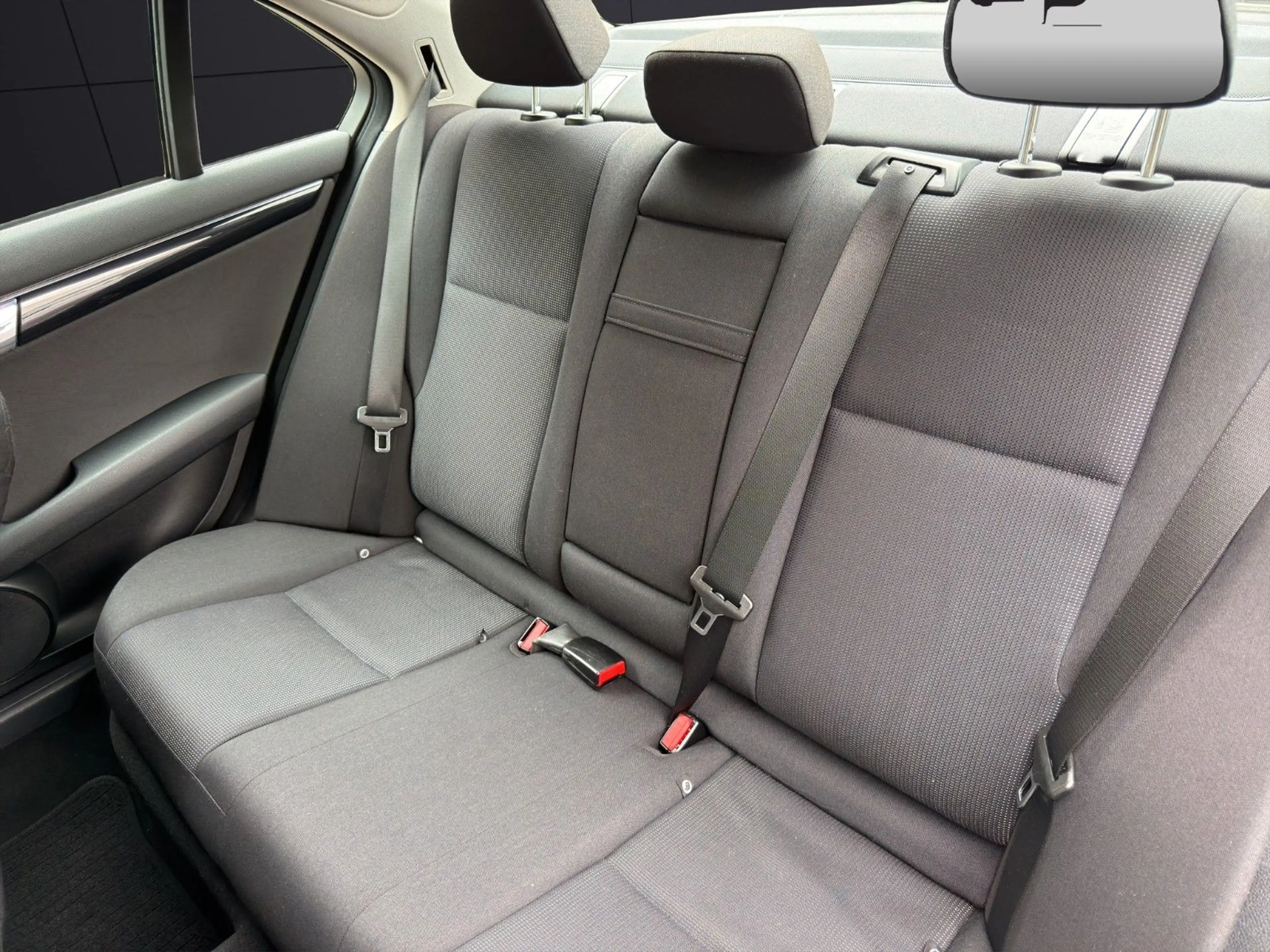 Mercedes-Benz C 180 C Limousine C 180 / AUTOMATIK / GEPFLEGT — photo 12