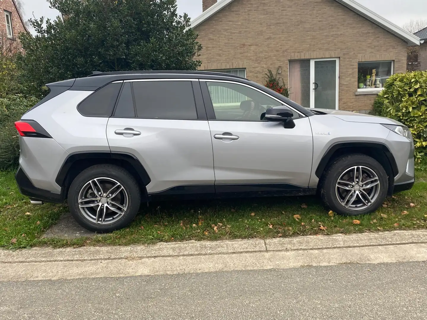 Toyota RAV 4 RAV 4 2.5 4x2 Hybrid Comfort Zilver - 1