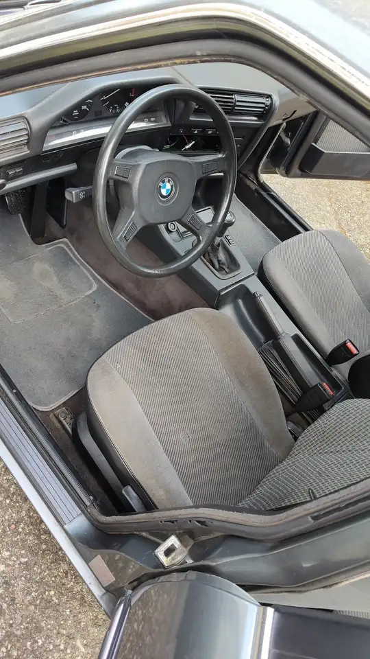 BMW 320i 4p, foto 3