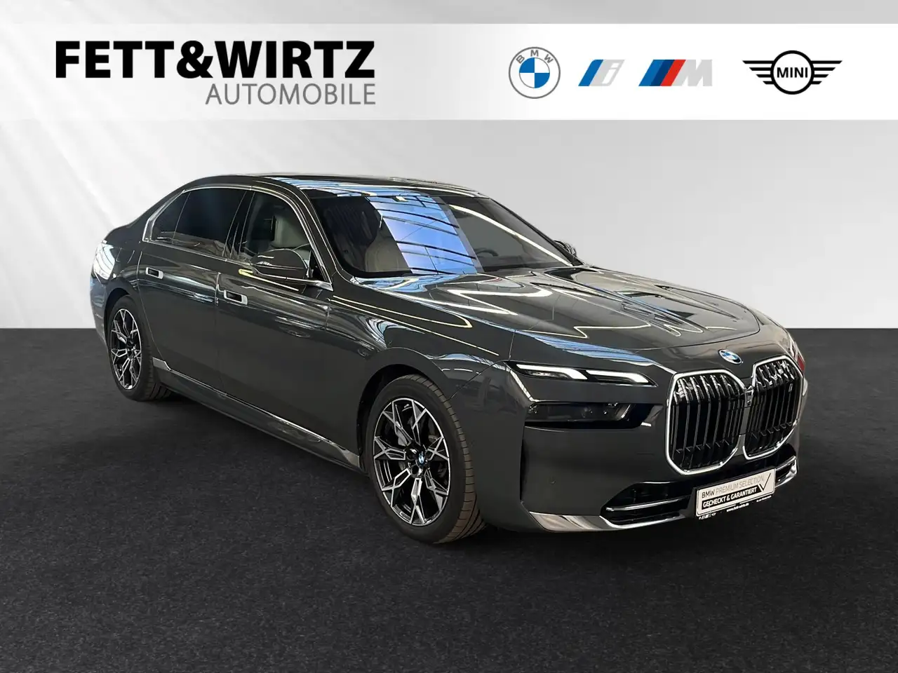 BMW i7