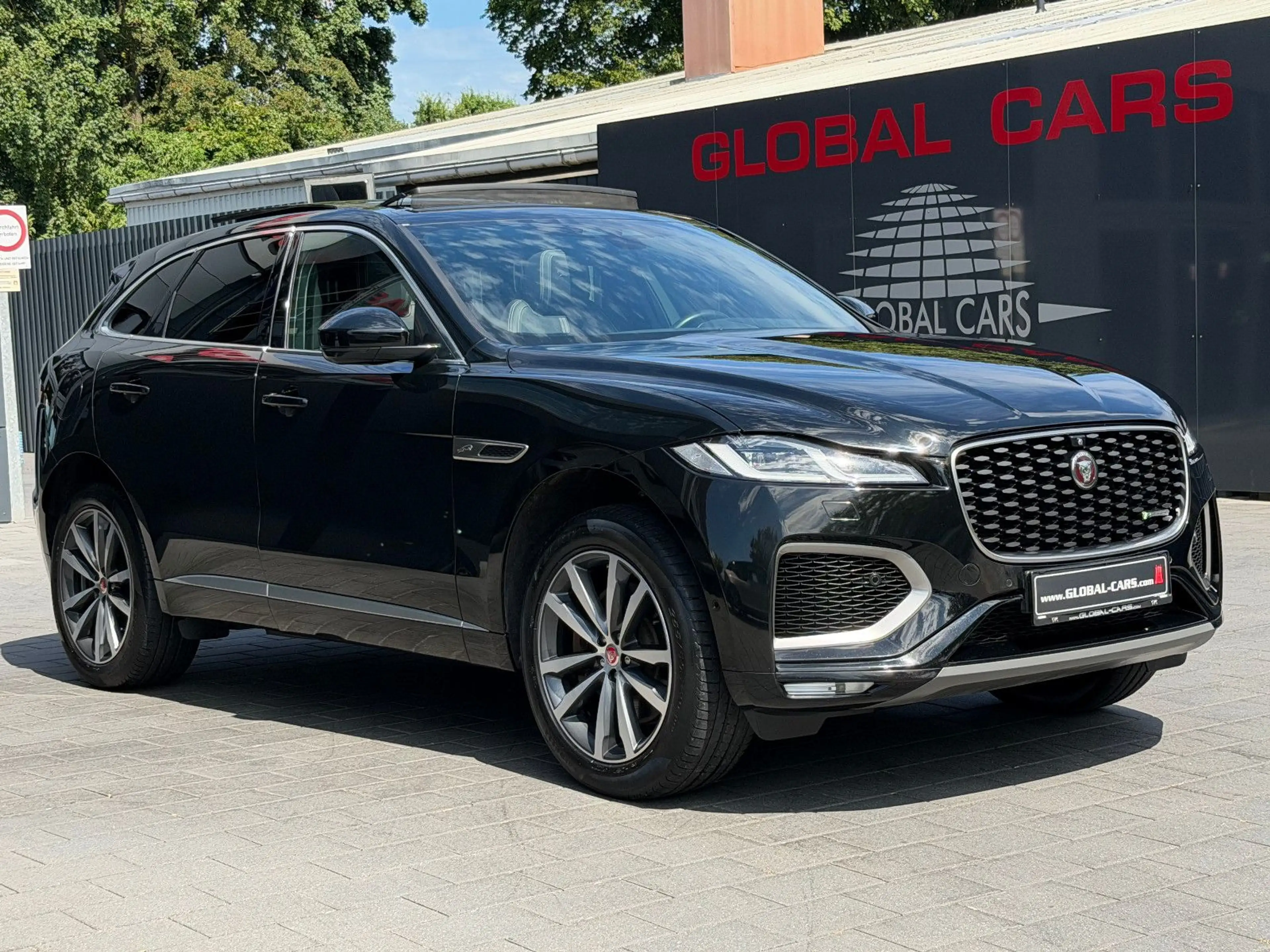 Jaguar F-Pace F-PACE P400e R-DYNAMIC S*ACC*HUD*PIXEL*PANO*20" — photo 10