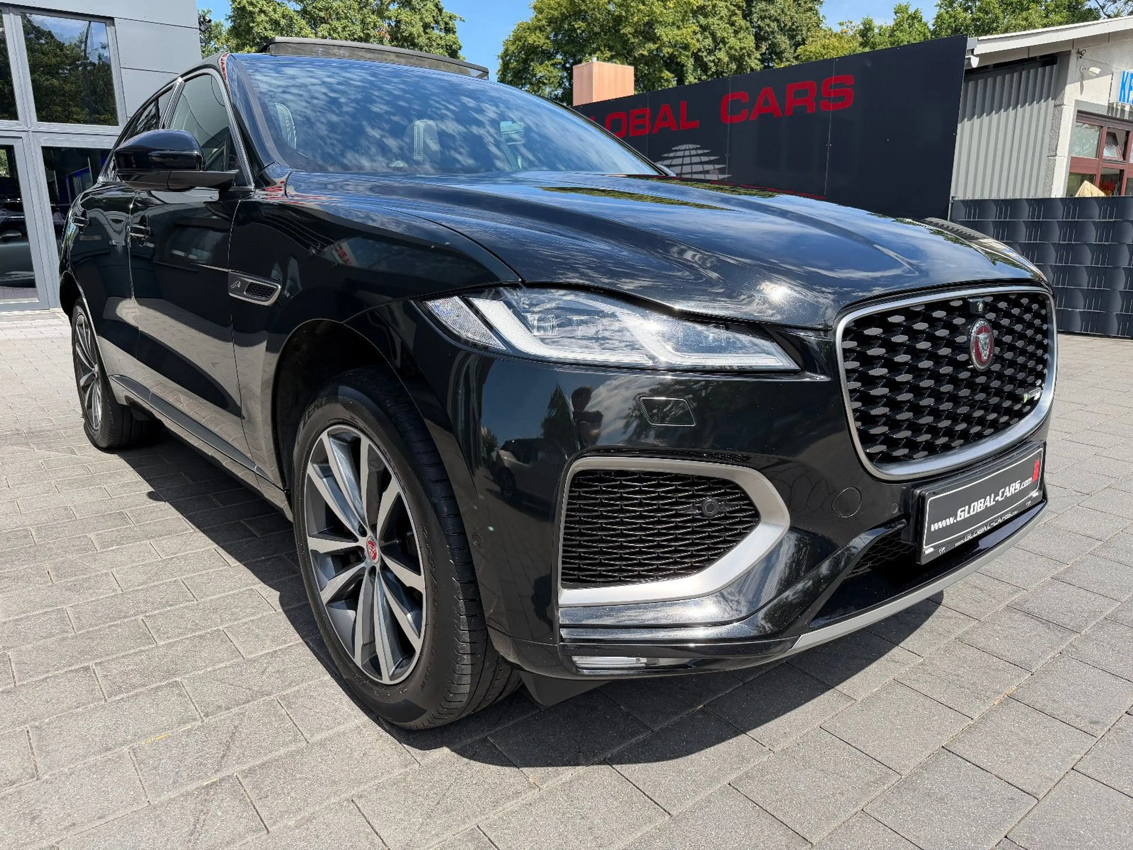 Jaguar F-Pace F-PACE P400e R-DYNAMIC S*ACC*HUD*PIXEL*PANO*20" — photo 12