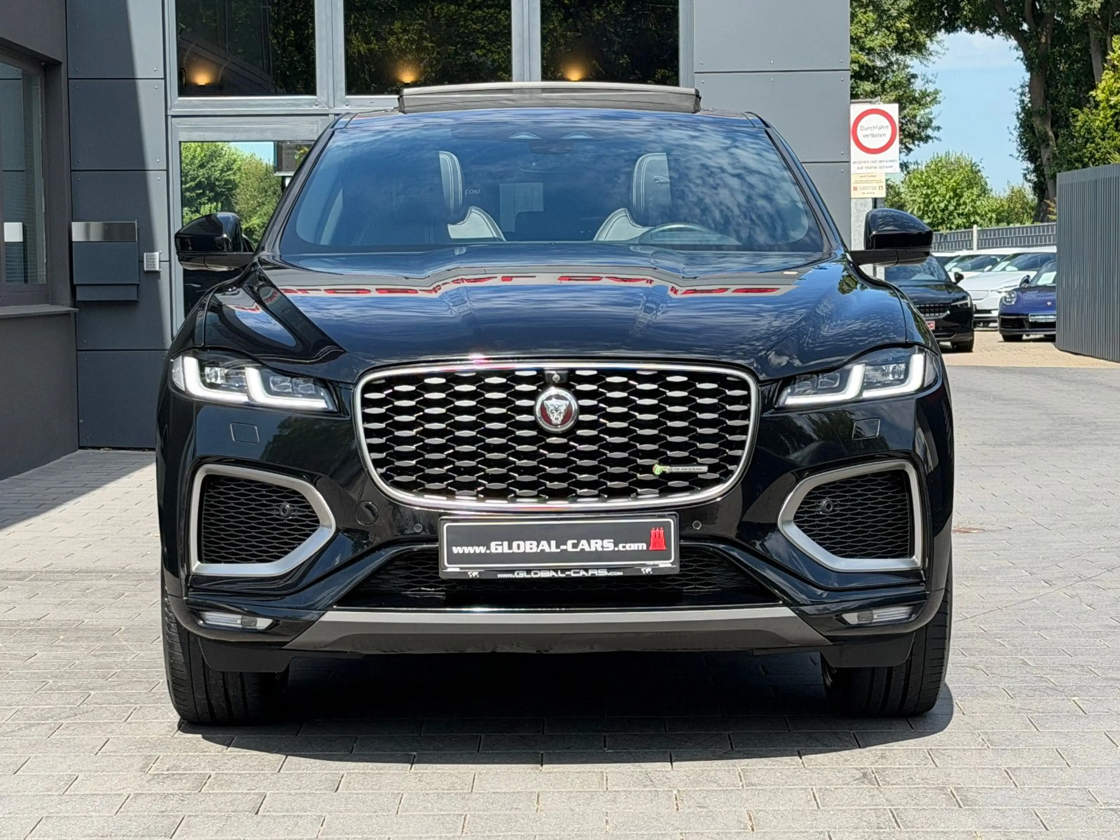 Jaguar F-Pace F-PACE P400e R-DYNAMIC S*ACC*HUD*PIXEL*PANO*20" — photo 14