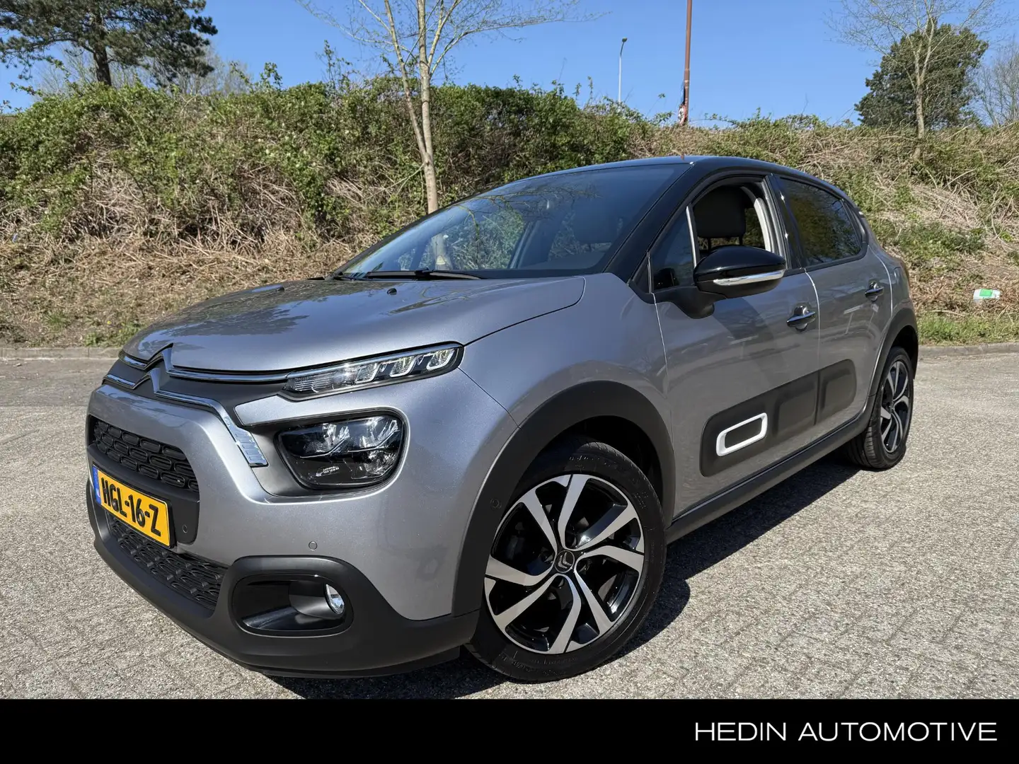 Citroen C3 1.2i Shine | Navigatie | Camera | Climate control Gris - 1