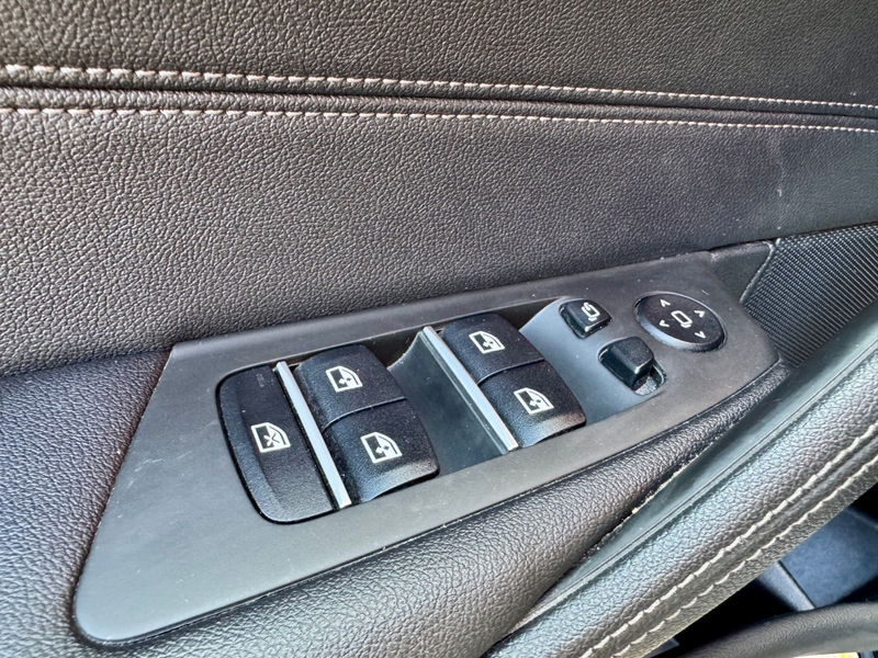 BMW 530 d Touring xDrive*DrivAss*ParkA+*DAB*RFK*AHK* — photo 14