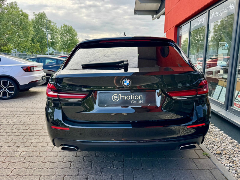 BMW 530 d Touring xDrive*DrivAss*ParkA+*DAB*RFK*AHK* — photo 4