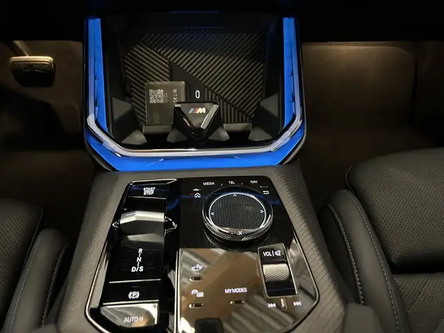 BMW X3 view 12
