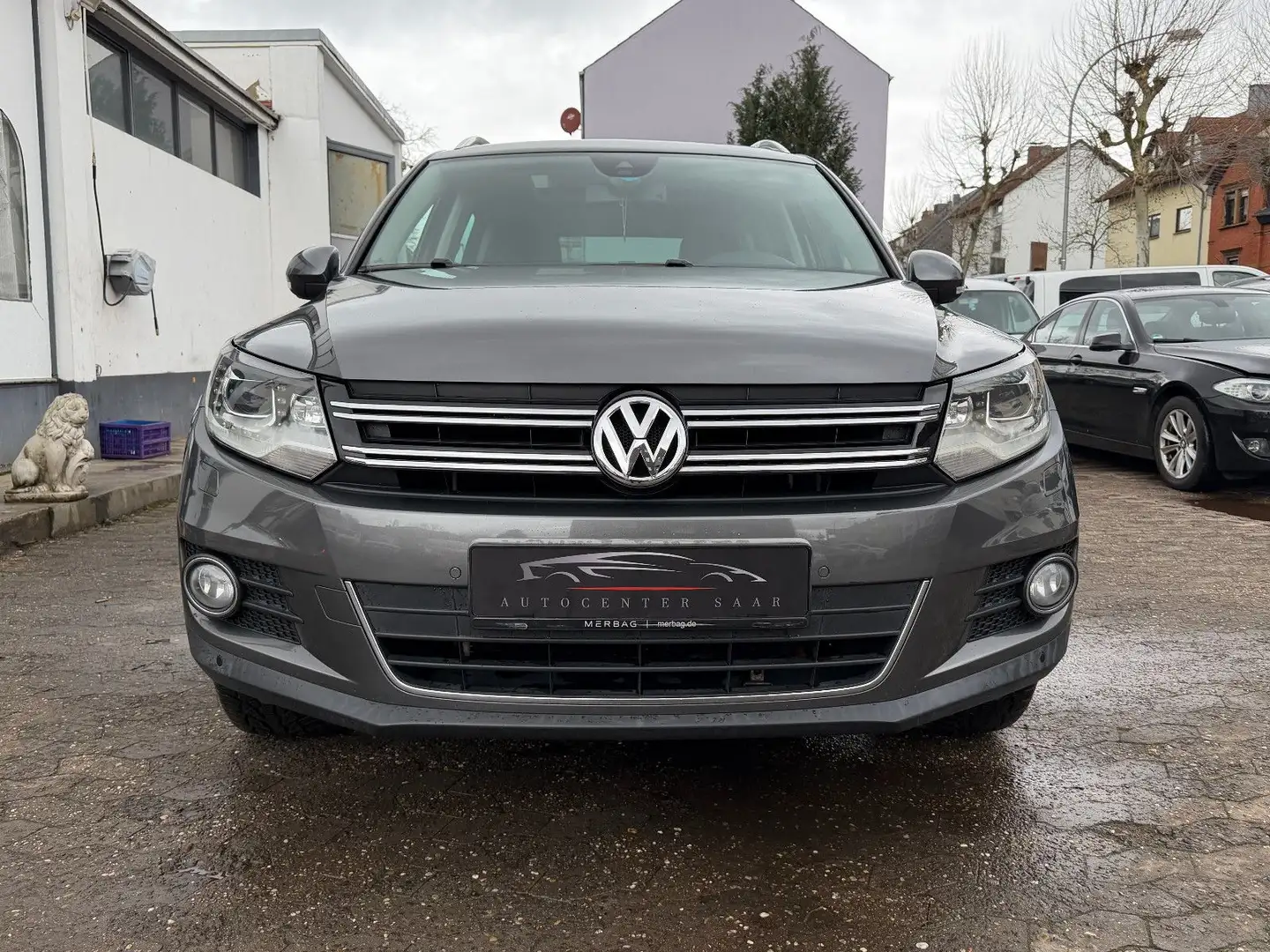 Volkswagen Tiguan 2.0 TDI DSG 4M Navi Kamera Bi-Xenon Pano Grau - 2