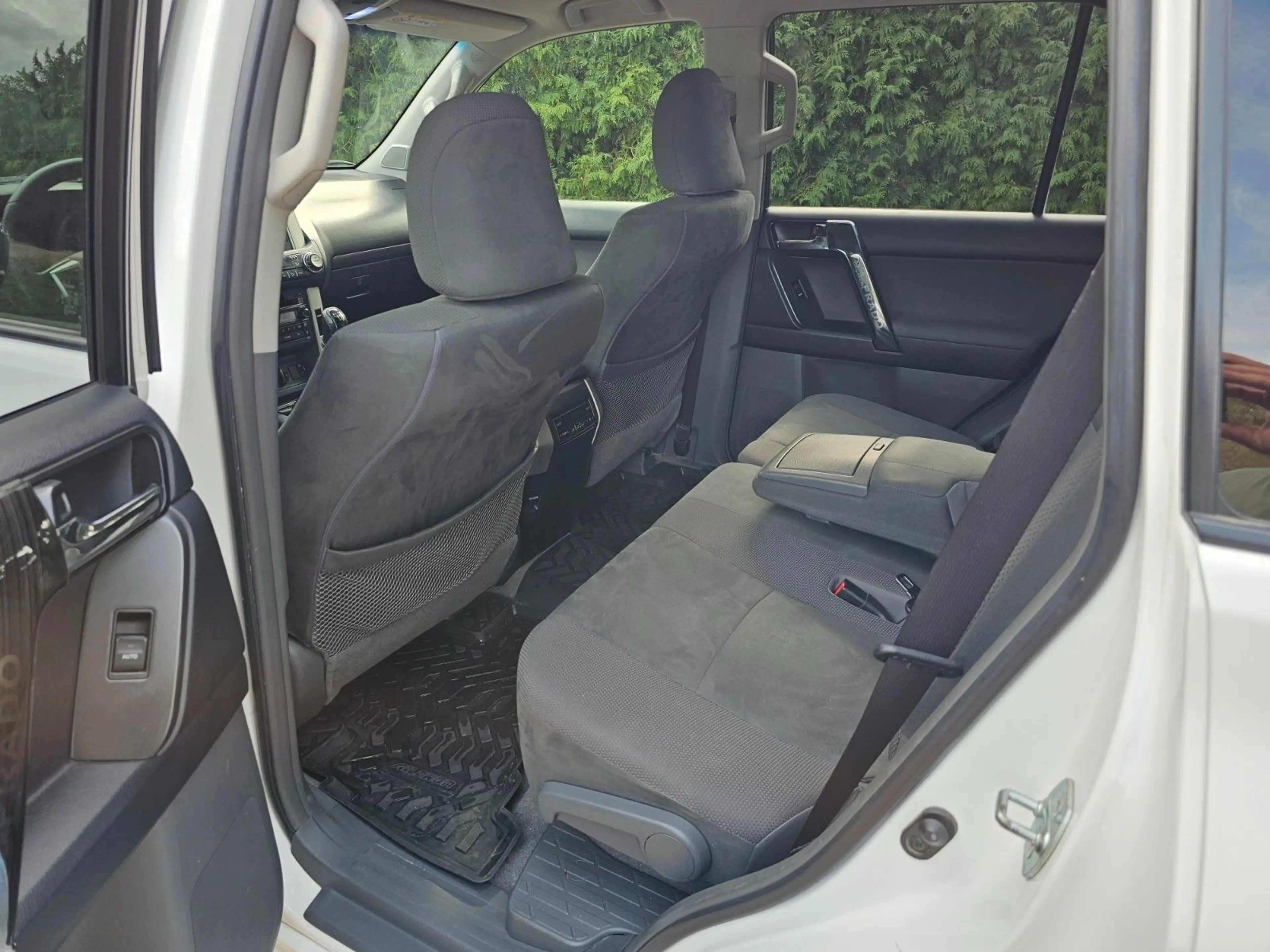 Toyota Land Cruiser Xenon Keyless Kamera 7 Sitzer — photo 10