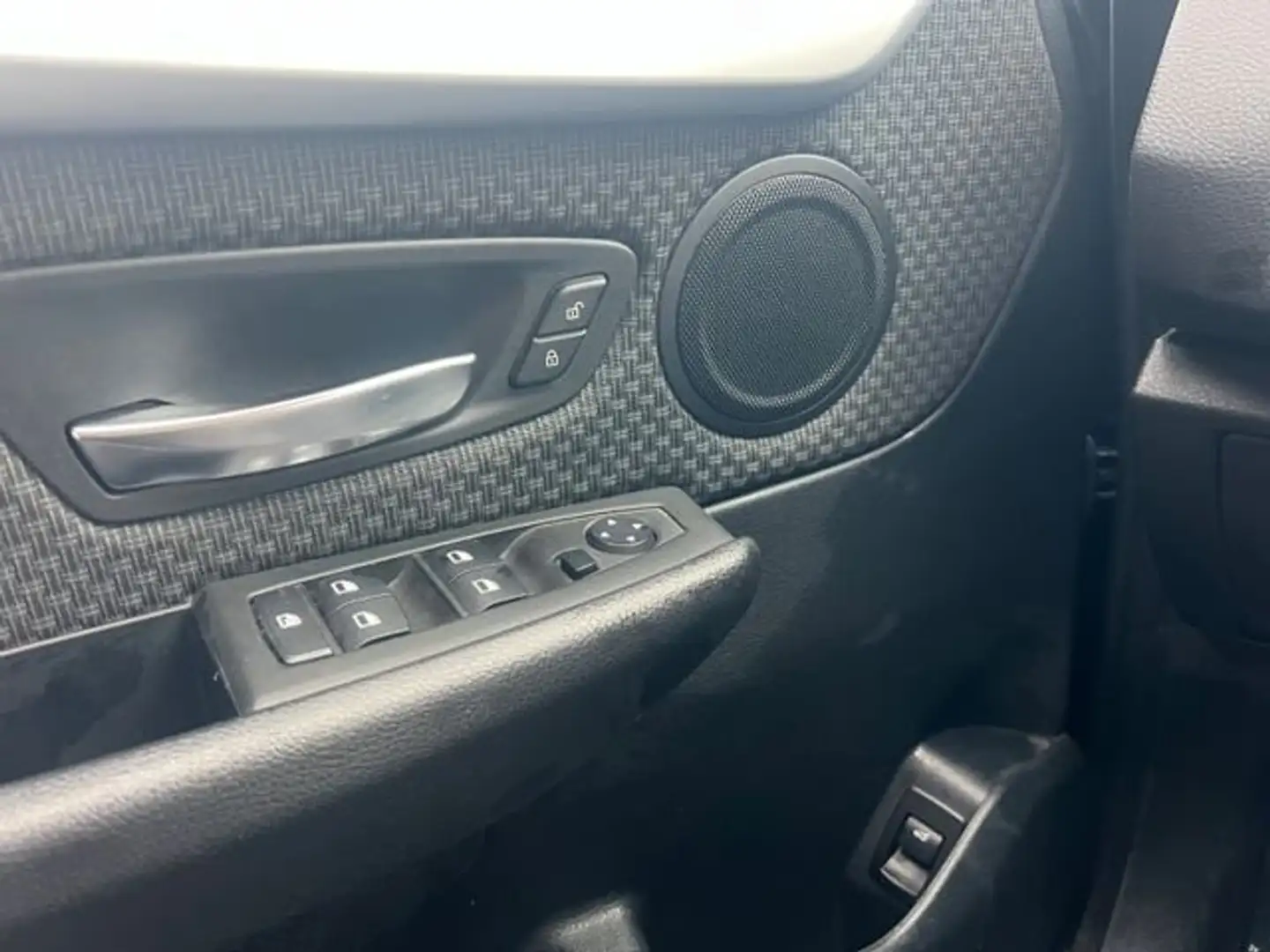 BMW 216 216 d Advantage Navi PDC EURO6 led Schwarz - 2