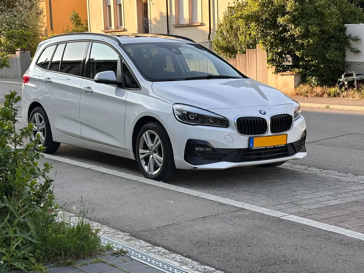 BMW 218 218d Gran Tourer xDrive Aut. Sport Line Blanc - 1