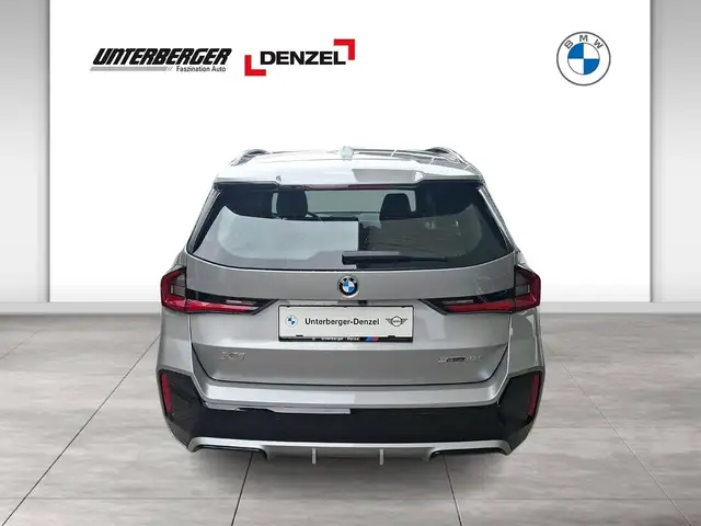 BMW X1 view 2