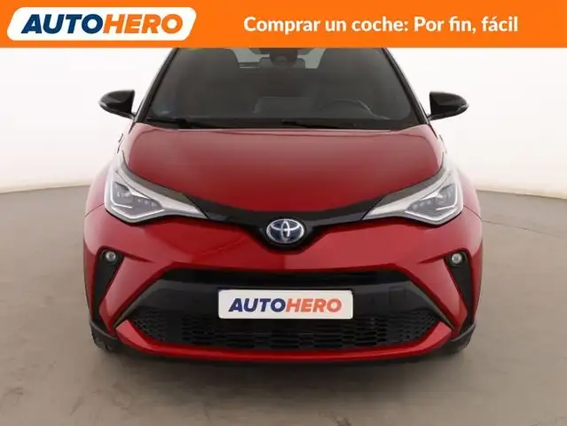 Toyota C-HR view 9