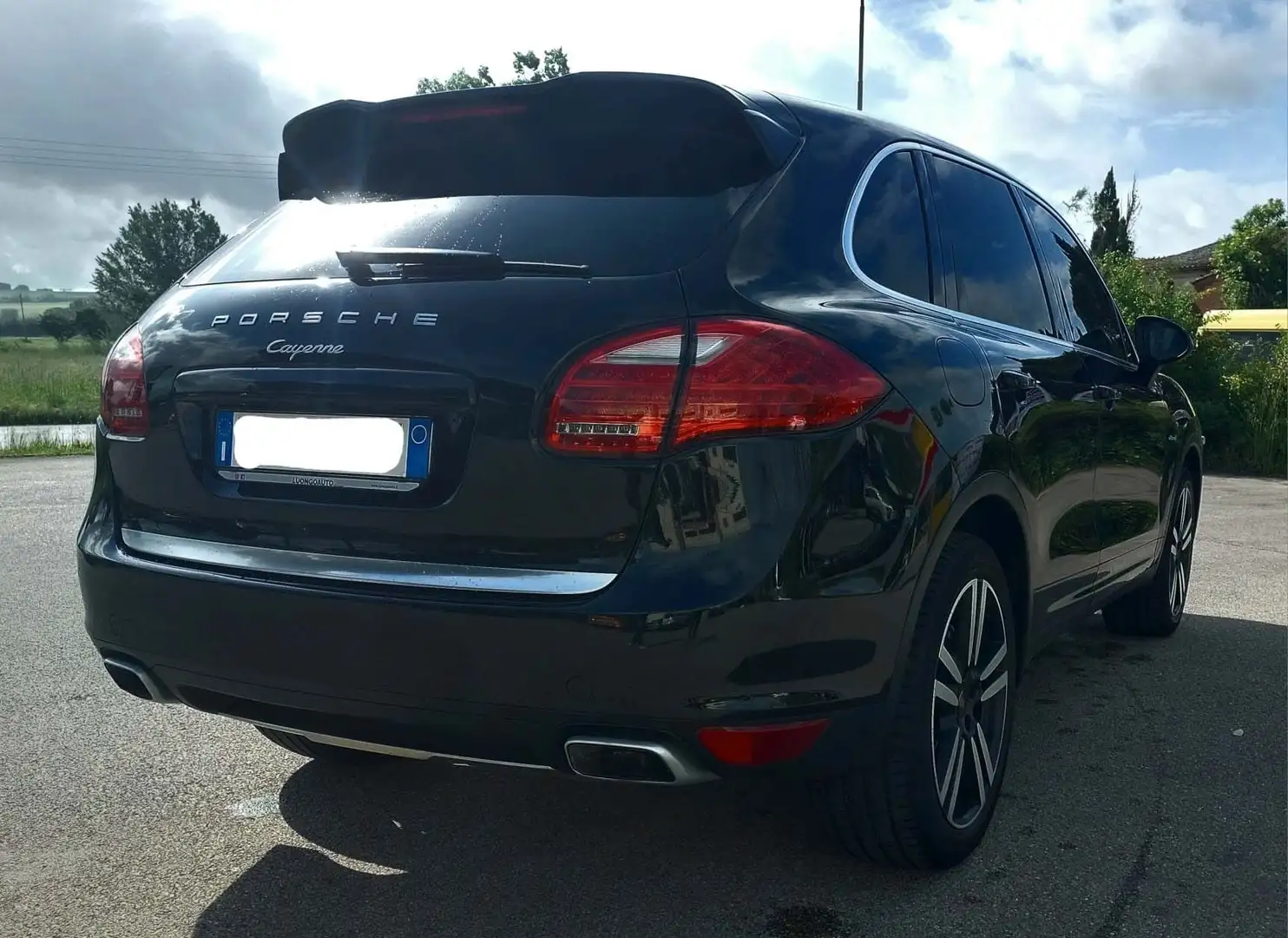 Porsche Cayenne 3.0 Diesel Schwarz - 2