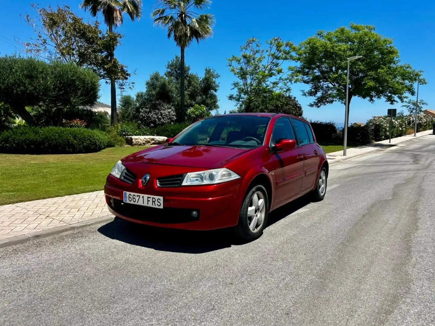 Renault Megane 1.6 Dynamique Burdeos - 1