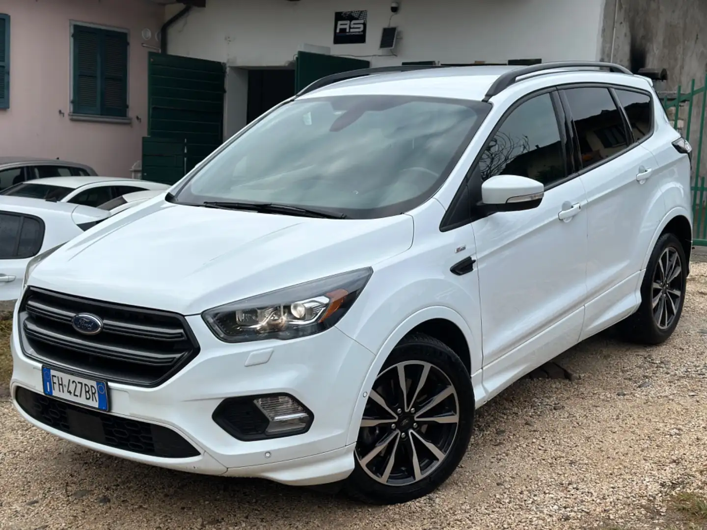Ford Kuga 1.5 TDCI 120 CV S&S 2WD ST-Line Bianco - 1