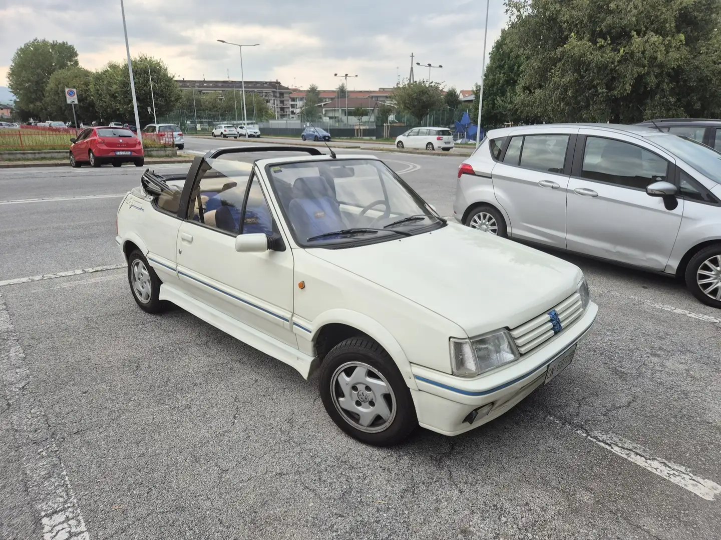 Peugeot 205 Cabrio 1.1 Junior - 1