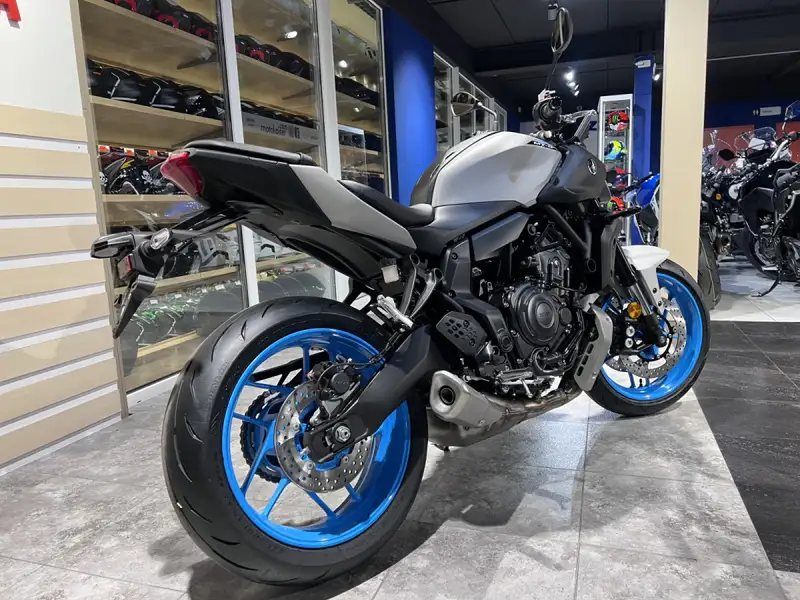 Yamaha MT-07 - foto 3