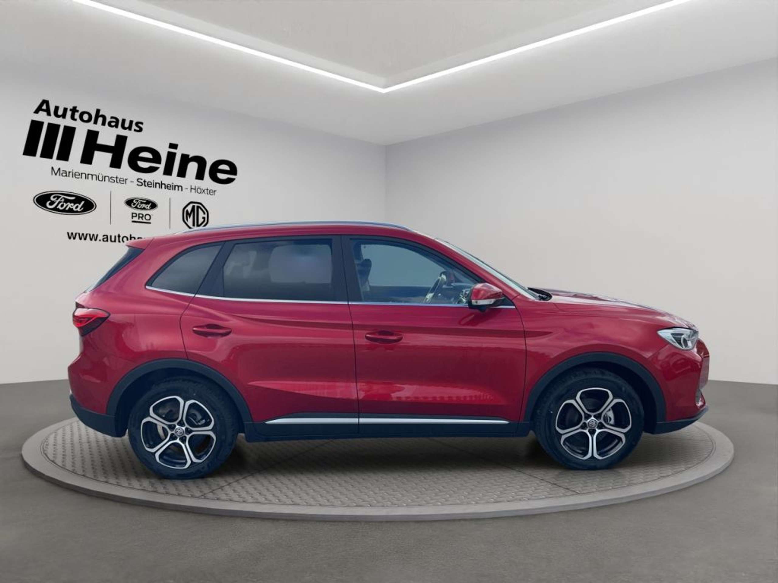Fahrzeugabbildung MG ZS ICE 1.5 COM *KLIMA *CARPLAY *PDC *NAVI - mit KI generiert/bearbeitet