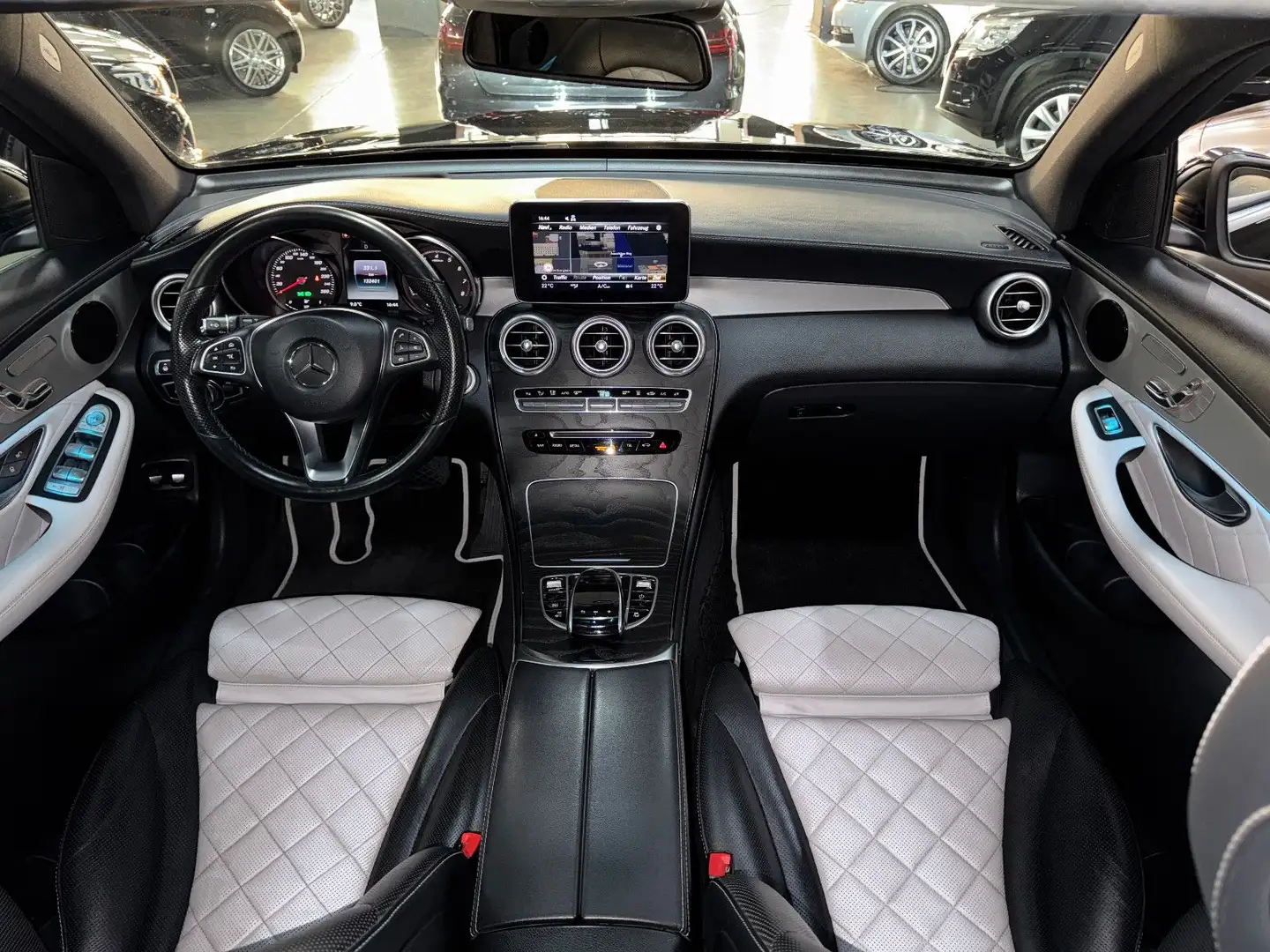 Mercedes-Benz GLC 350 e 4MATIC DESIGNO EXCLUSIVE "UNIKAT" VOLL Fekete - 1
