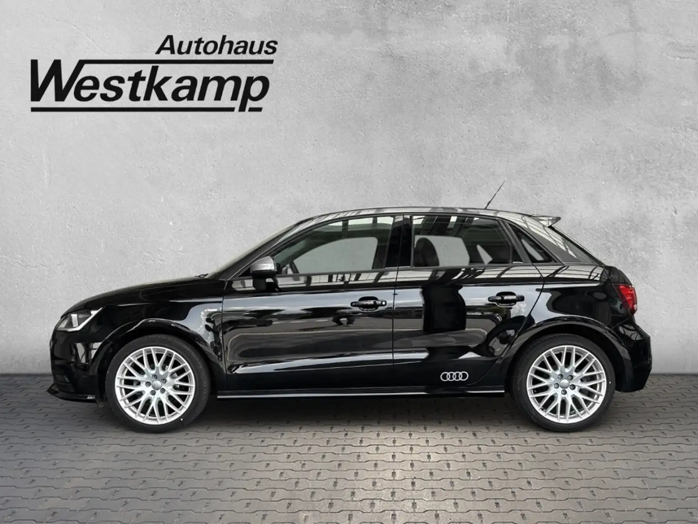 Audi A1 Sportback 1.0 TFSI S-Line Exterieur Tempomat Navi Zwart - 2