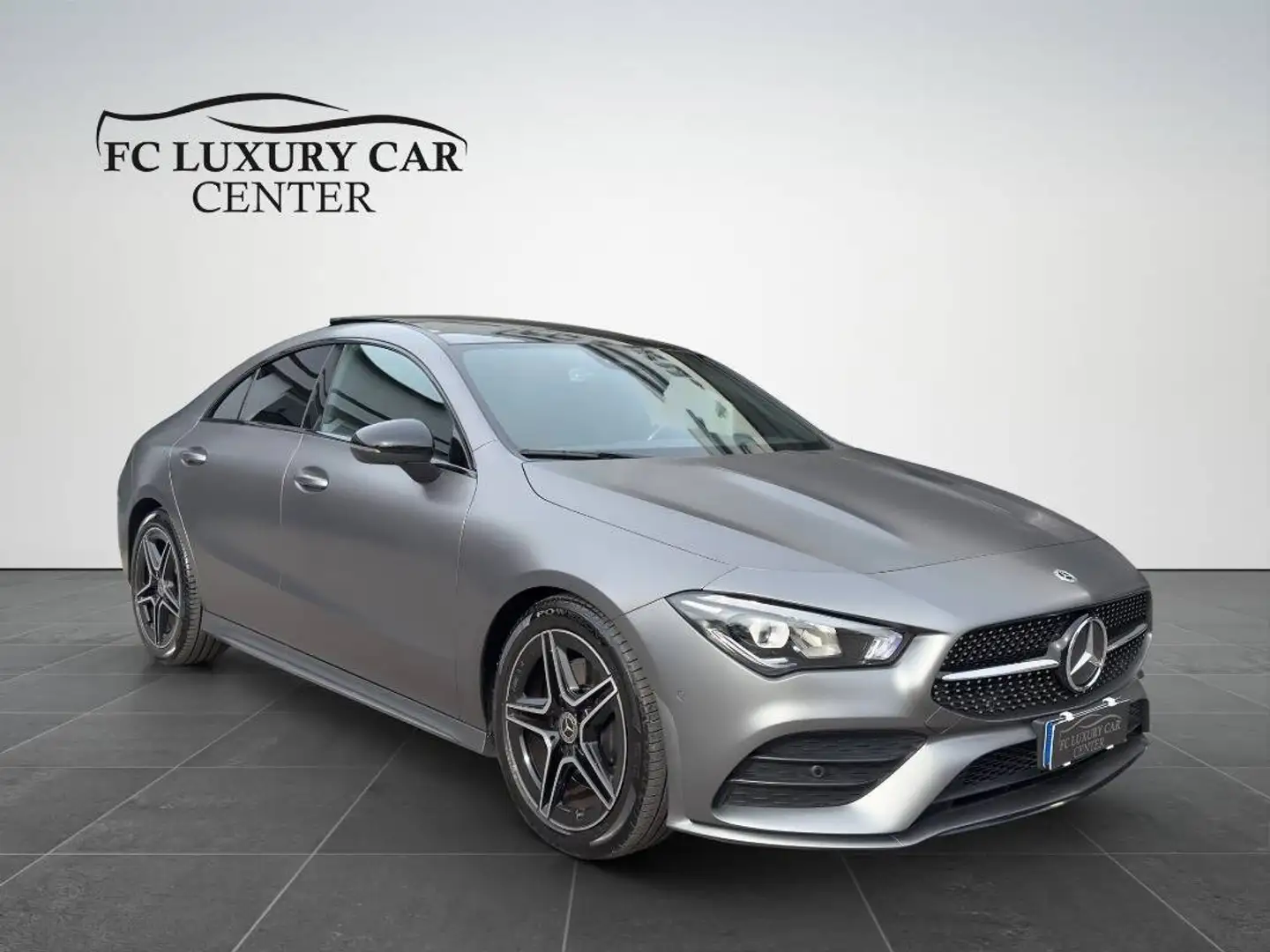 Mercedes-Benz CLA 200 200 d Premium auto Grigio Opaco Grijs - 1