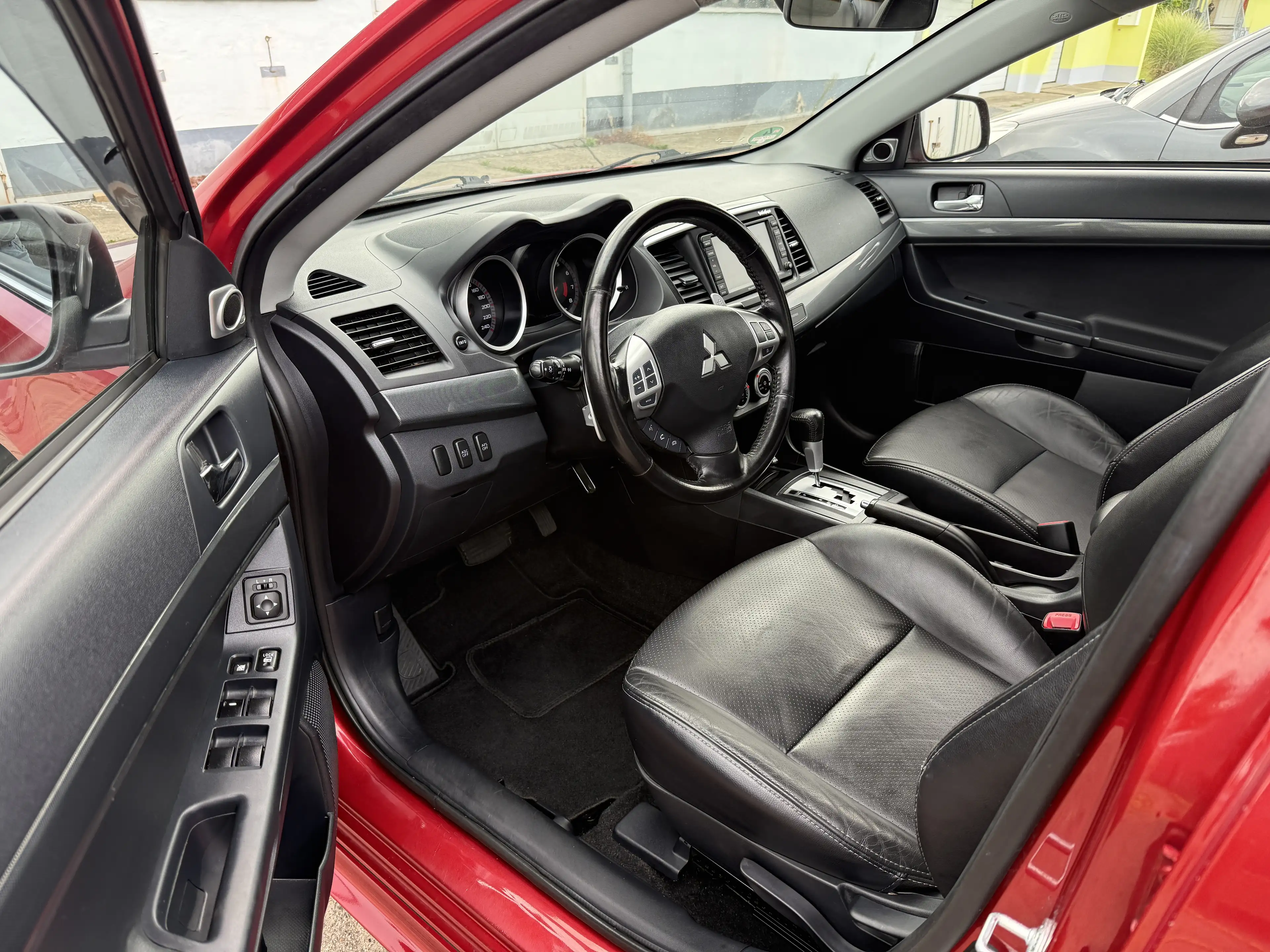 Mitsubishi Lancer Instyle,Automatik,Leder,Navi,Xenon — photo 4