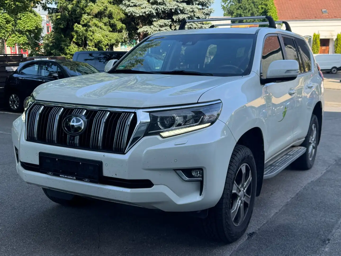 Toyota Land Cruiser 2.8 D-4D TEC-Edition Luftfederung Weiß - 1