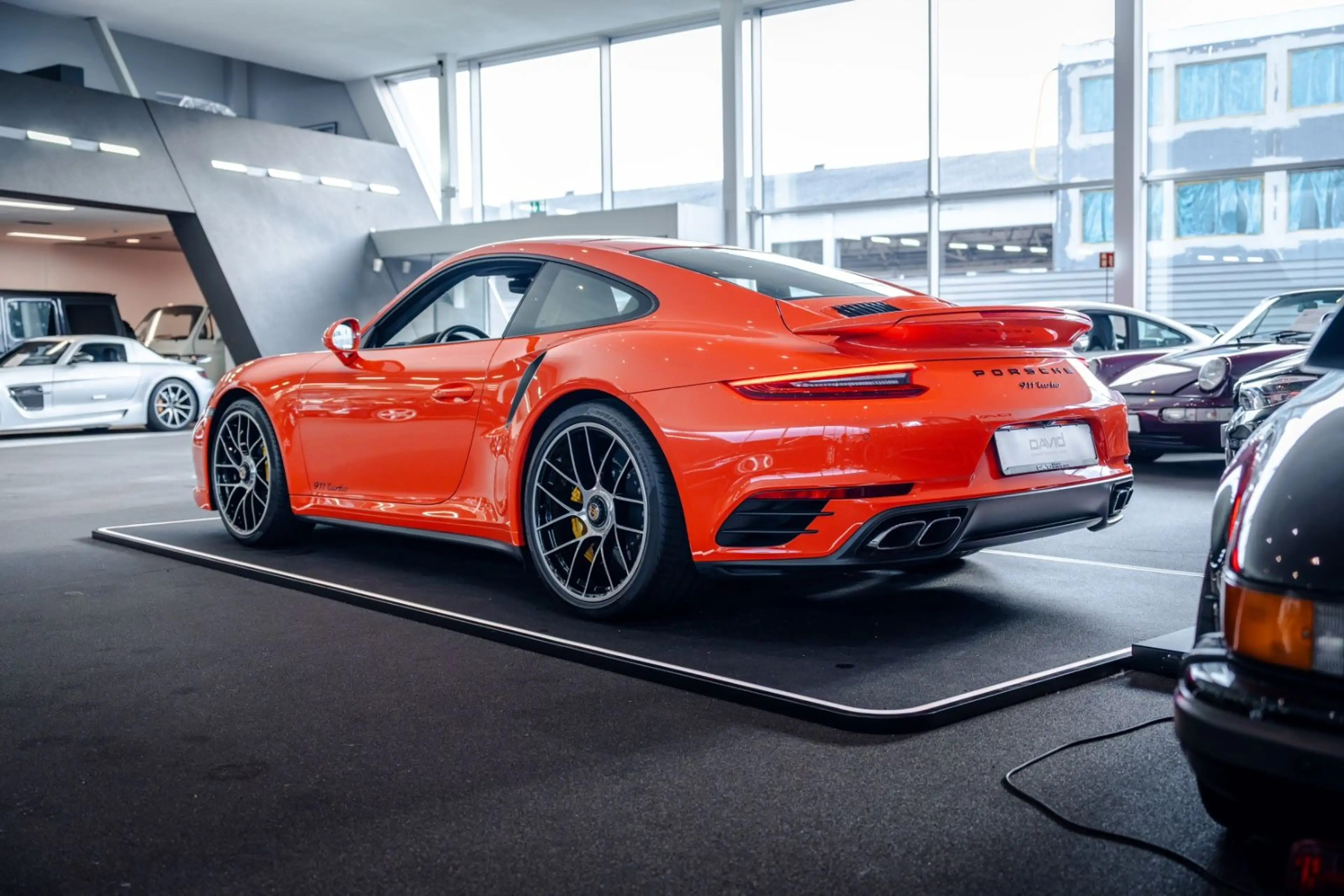 Porsche 991 .2 Turbo*Burmester*Sitzlüftung*Unfallfrei* — photo 9