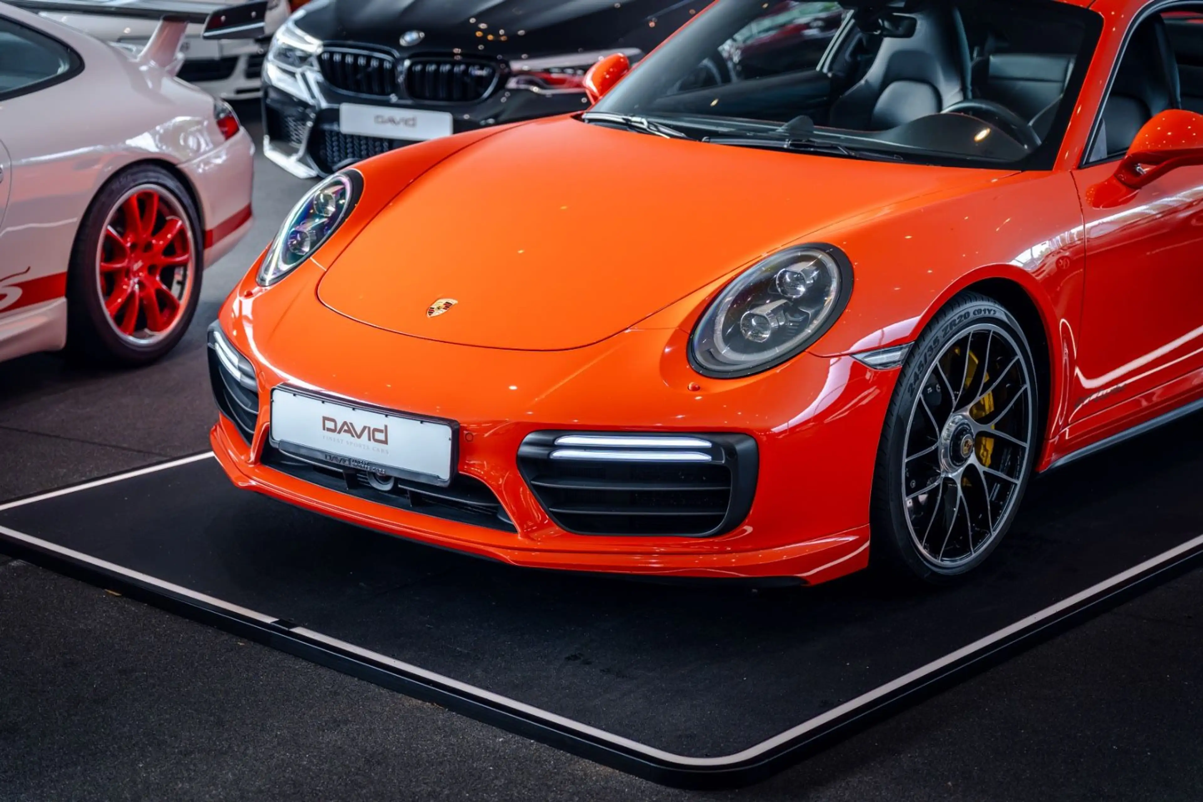 Porsche 991 .2 Turbo*Burmester*Sitzlüftung*Unfallfrei* — photo 2