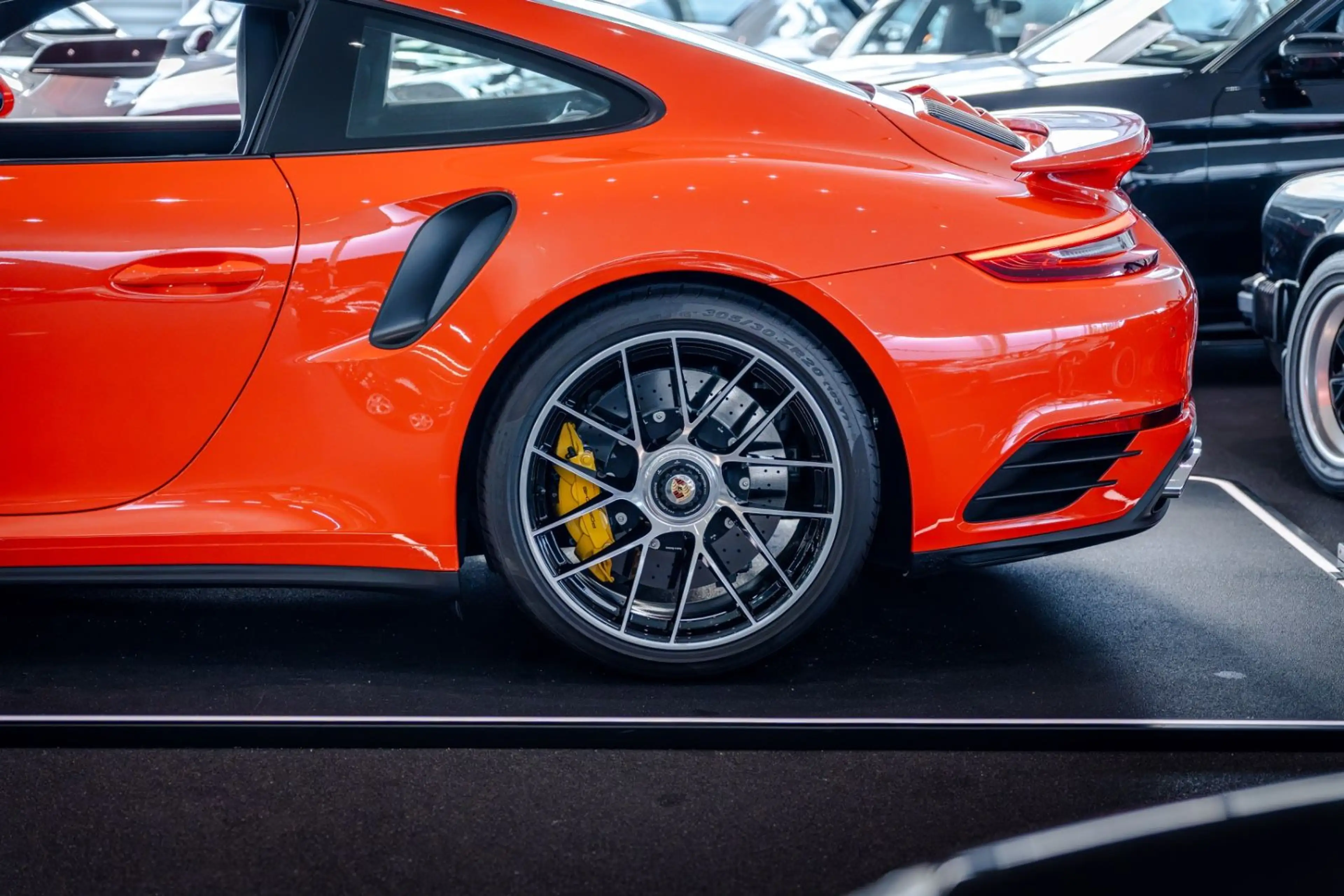 Porsche 991 .2 Turbo*Burmester*Sitzlüftung*Unfallfrei* — photo 6