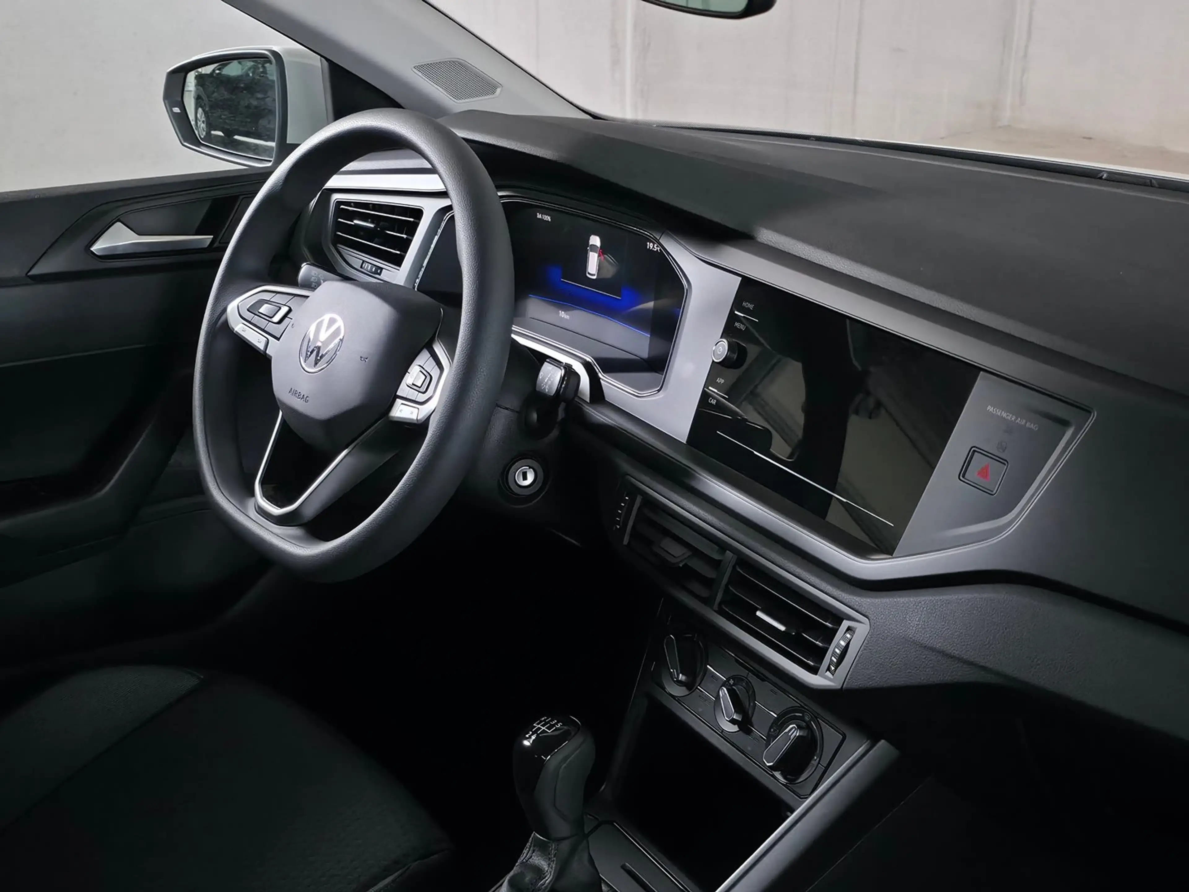 Volkswagen Polo 4Me TSI — photo 9