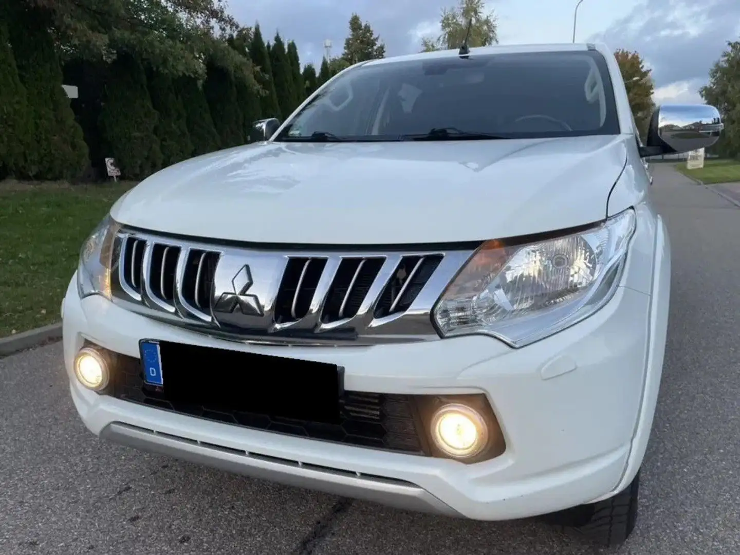 Mitsubishi L200 L200 Pick Up 4x4 Autm.Double Cab Diamant Edition+ Weiß - 2