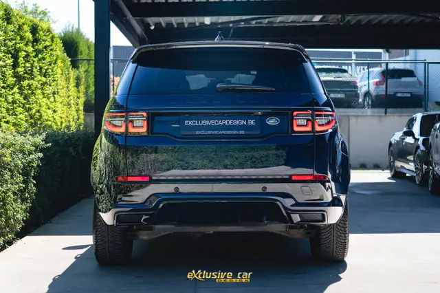 Land Rover Discovery Sport view 6
