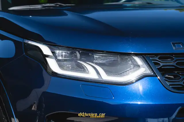Land Rover Discovery Sport view 10