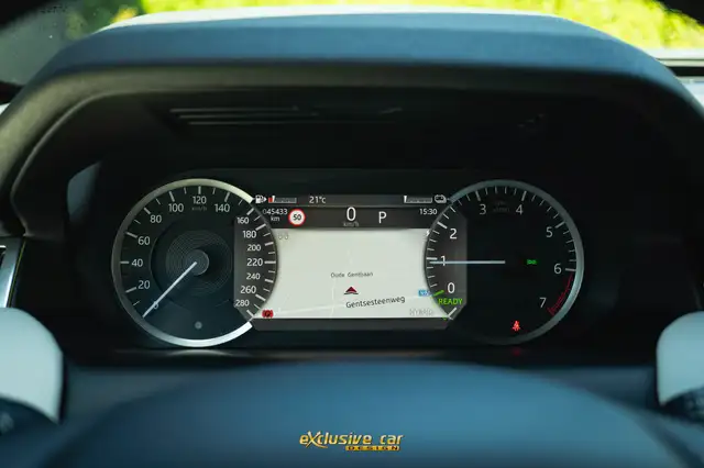 Land Rover Discovery Sport view 21